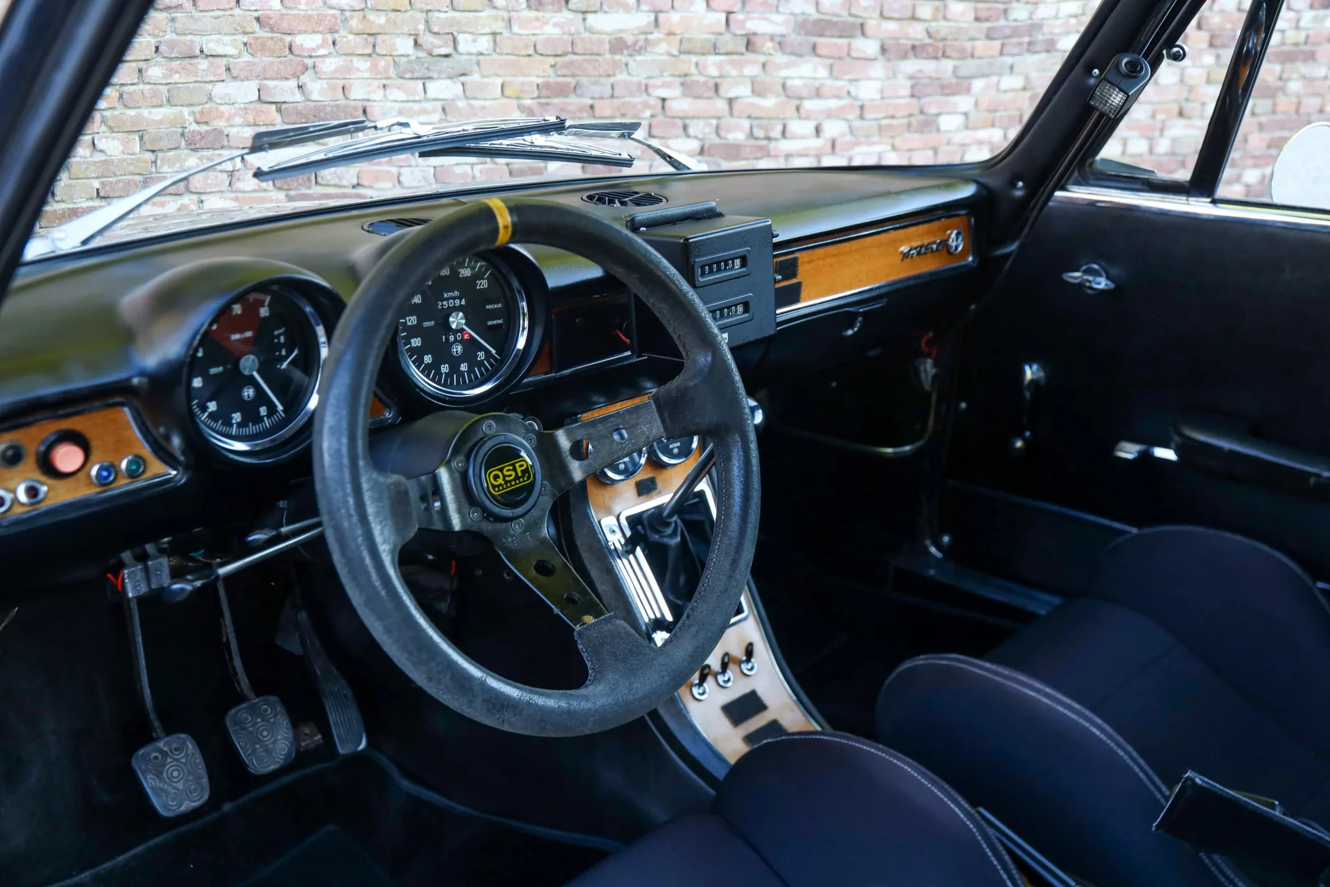 1970 Alfa Romeo 1750 GTV Bertone, 3/30