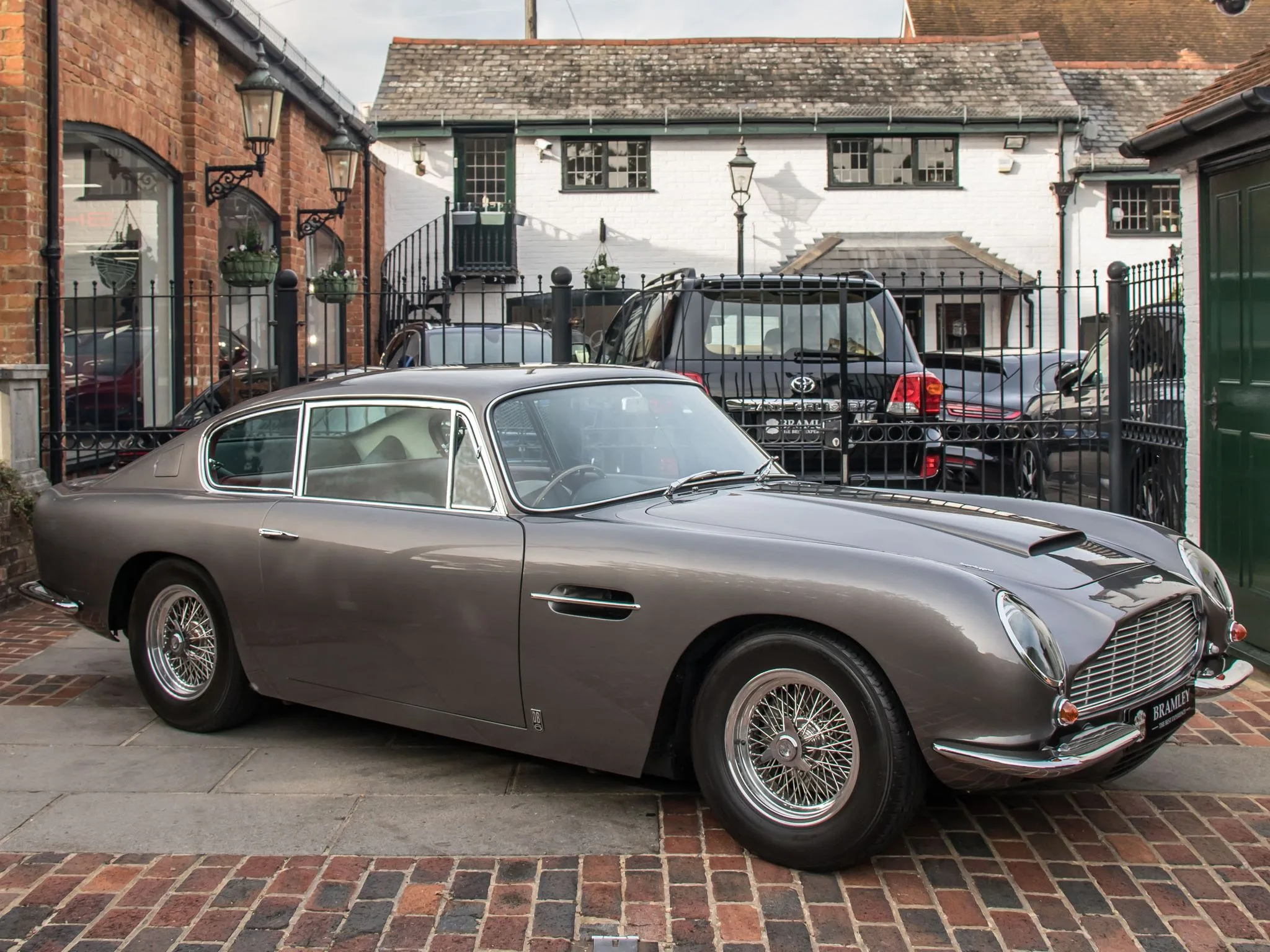 1970 Aston Martin DB6 Mk1 offered by a specialist dealer in Bramley, United Kingdom, main photo