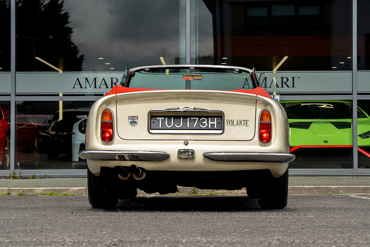 1970 Aston Martin DB6 Mk II, Volante, Vantage angeboten von einem Supersportwagenhändler in Preston, Vereinigtes Königreich, Foto 8 von 25