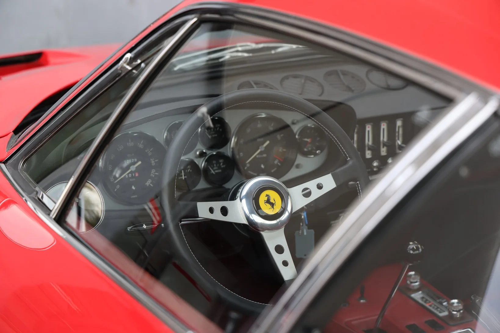 1970 Ferrari 365 GTB/4 Daytona, 24/30