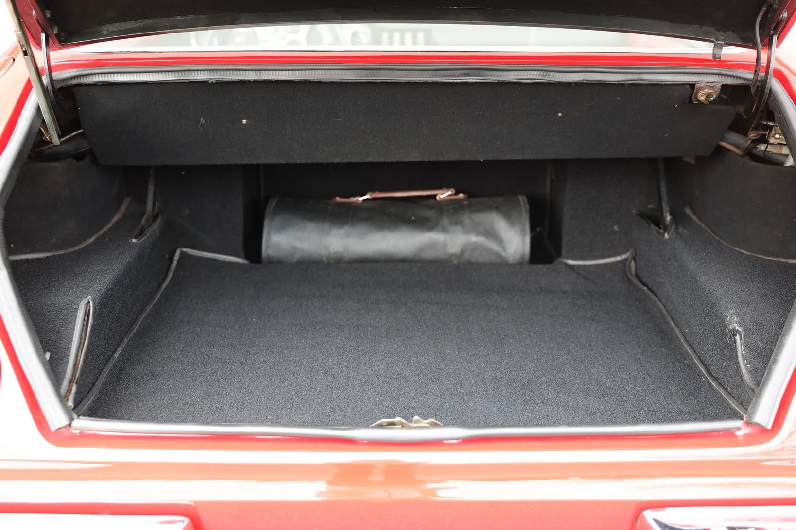 1970 Ferrari 365 GTB/4 Daytona, 26/30