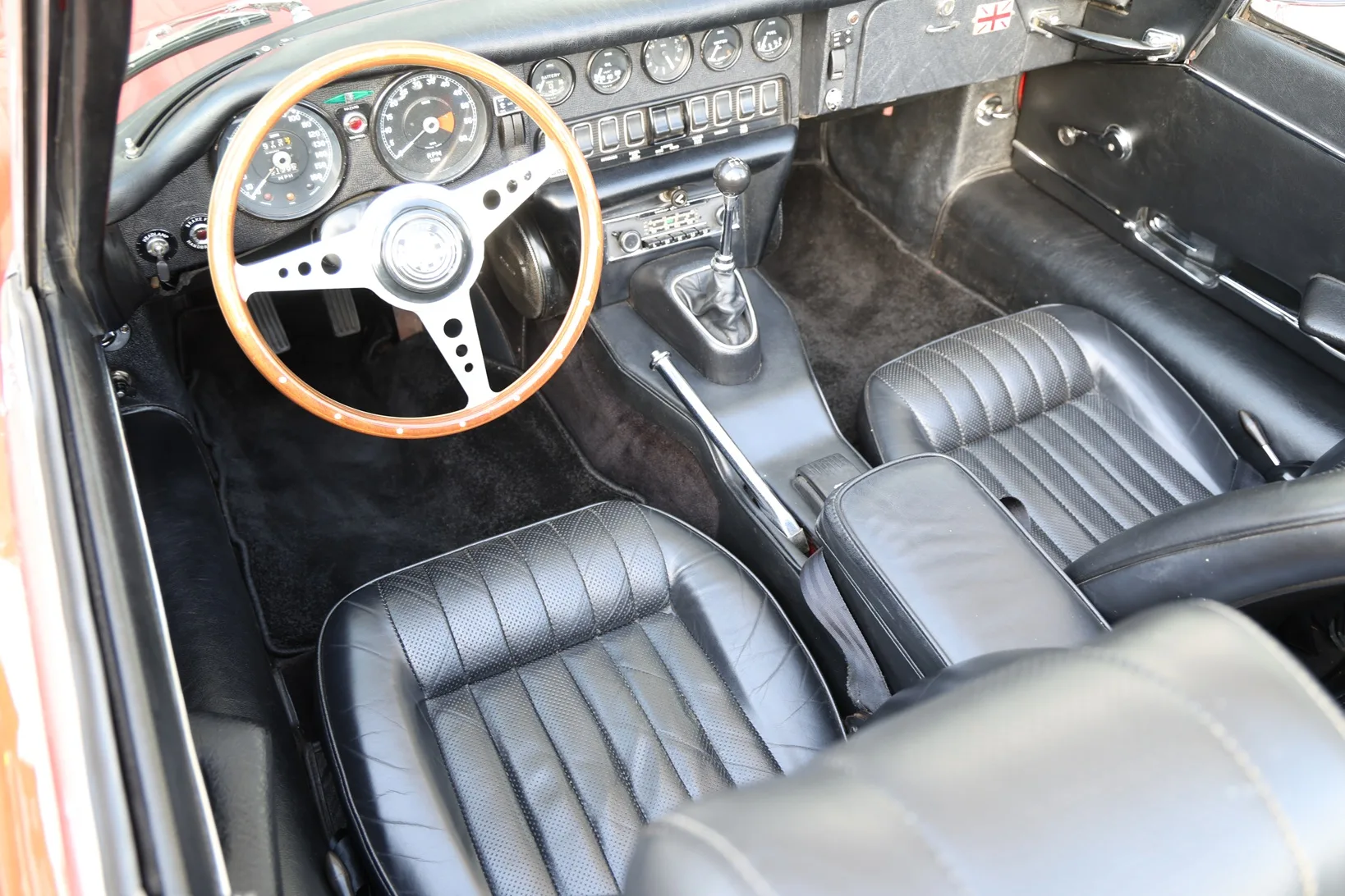1970 Jaguar E-Type Series 2 4.2 Roadster, 4/30