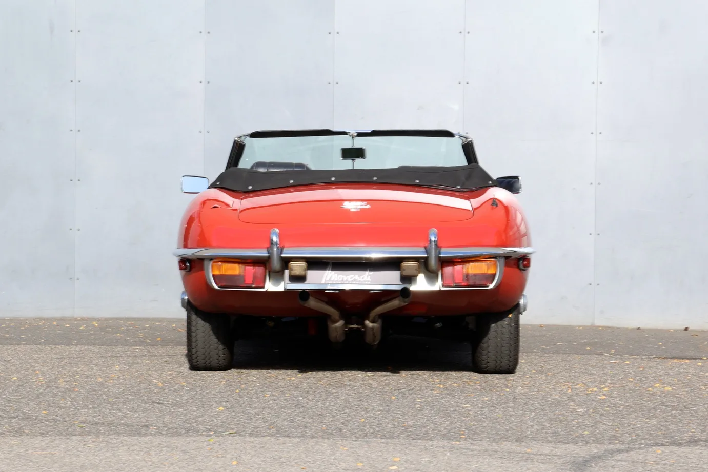 1970 Jaguar E-Type Series 2 4.2 Roadster, 23/30