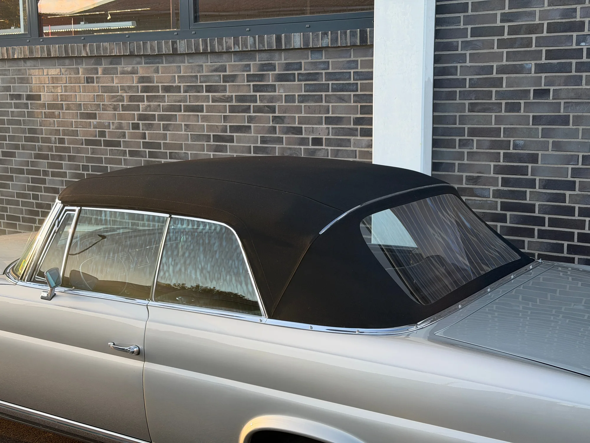 1970 Mercedes-Benz 280 SE 3.5 Cabriolet, 10/30