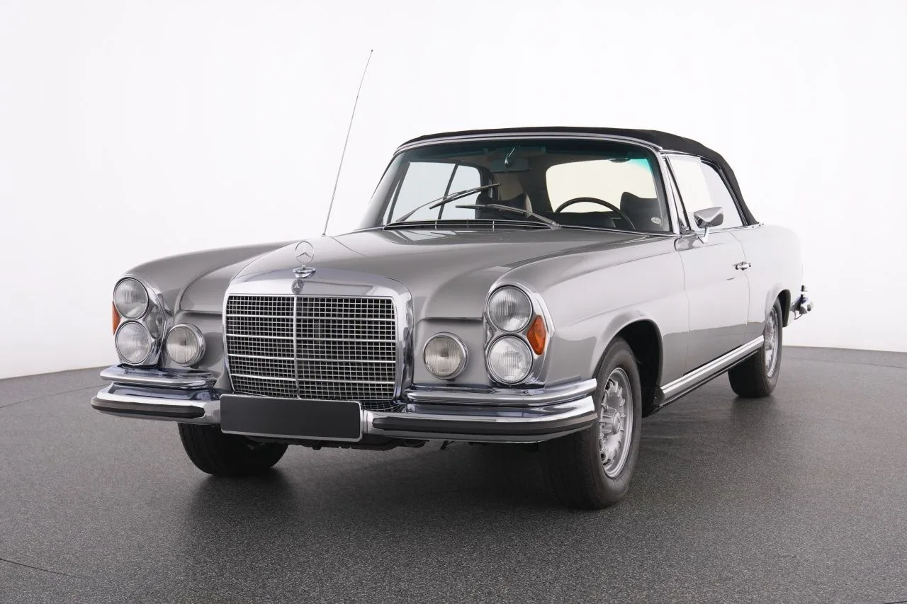 1970 Mercedes-Benz 280 SE 3.5 Cabriolet angeboten von einem Supersportwagenhändler in Münster, Deutschland, Hauptfoto