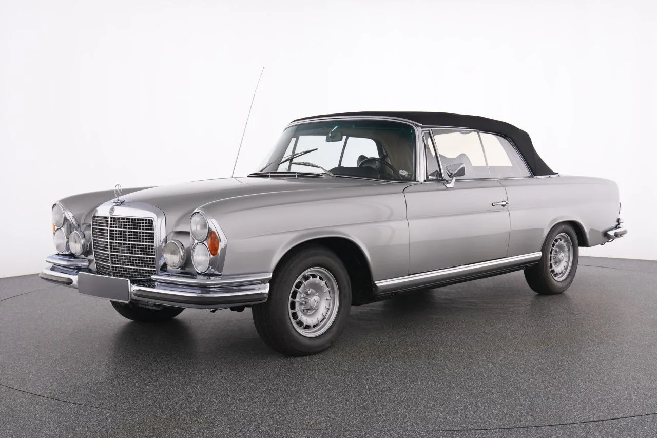 1970 Mercedes-Benz 280 SE 3.5 Cabriolet, 3/30