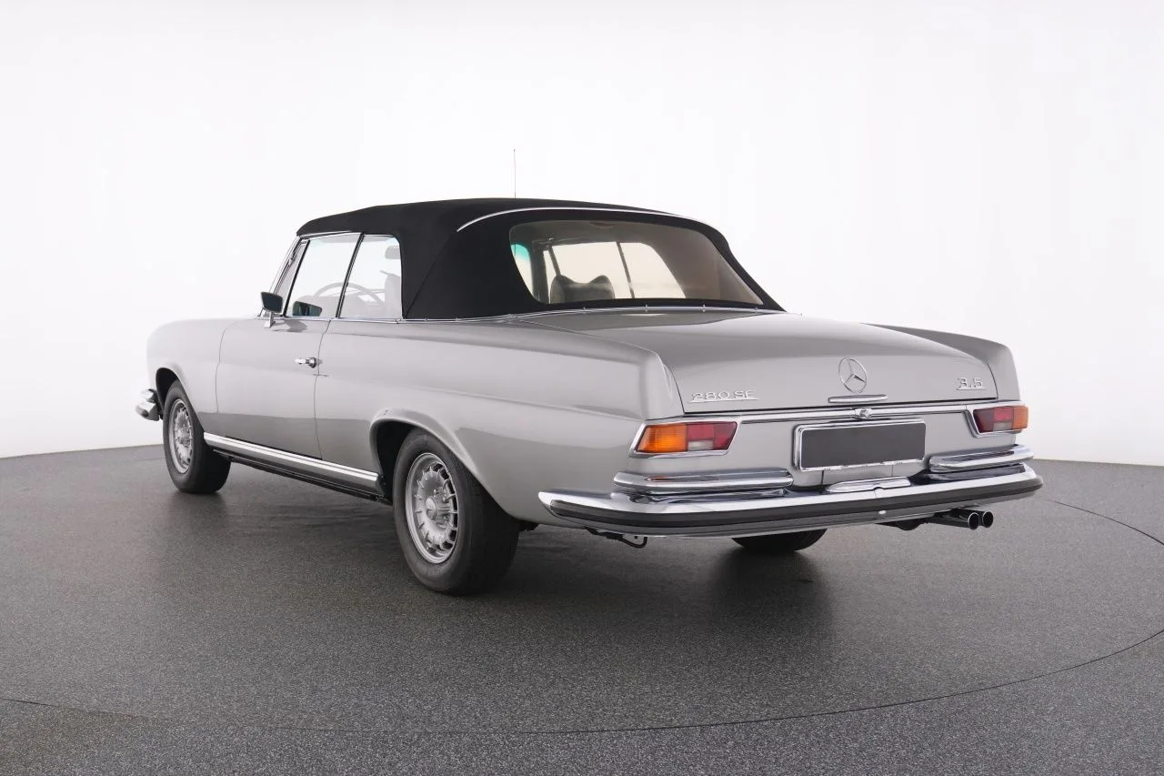 1970 Mercedes-Benz 280 SE 3.5 Cabriolet, 8/30