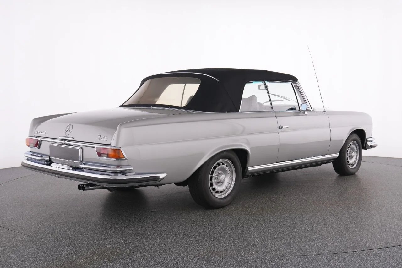 1970 Mercedes-Benz 280 SE 3.5 Cabriolet, 11/30
