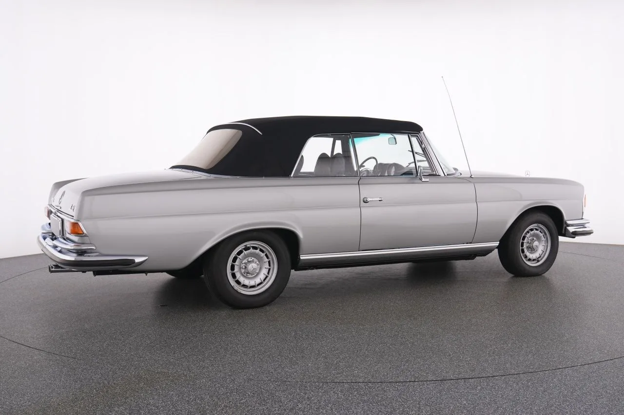 1970 Mercedes-Benz 280 SE 3.5 Cabriolet, 12/30
