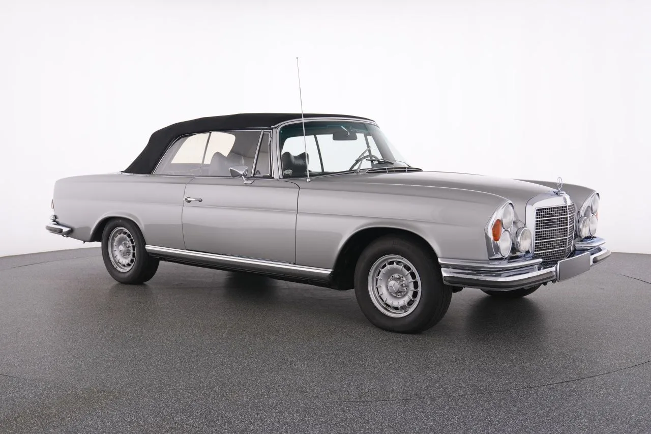 1970 Mercedes-Benz 280 SE 3.5 Cabriolet, 15/30