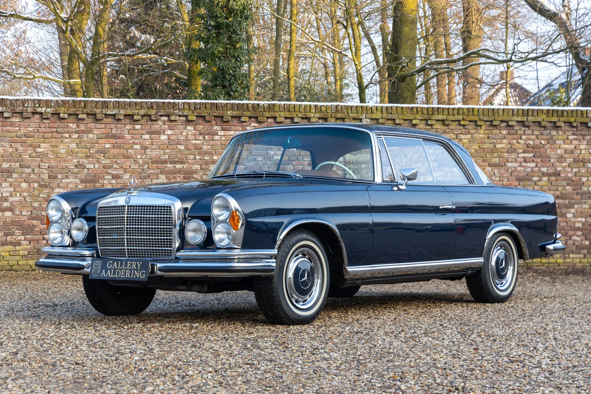 1970 Mercedes-Benz 280 SE 3.5 Coupé Flachkühler offered by a specialist dealer in Brummen, Netherlands, main photo