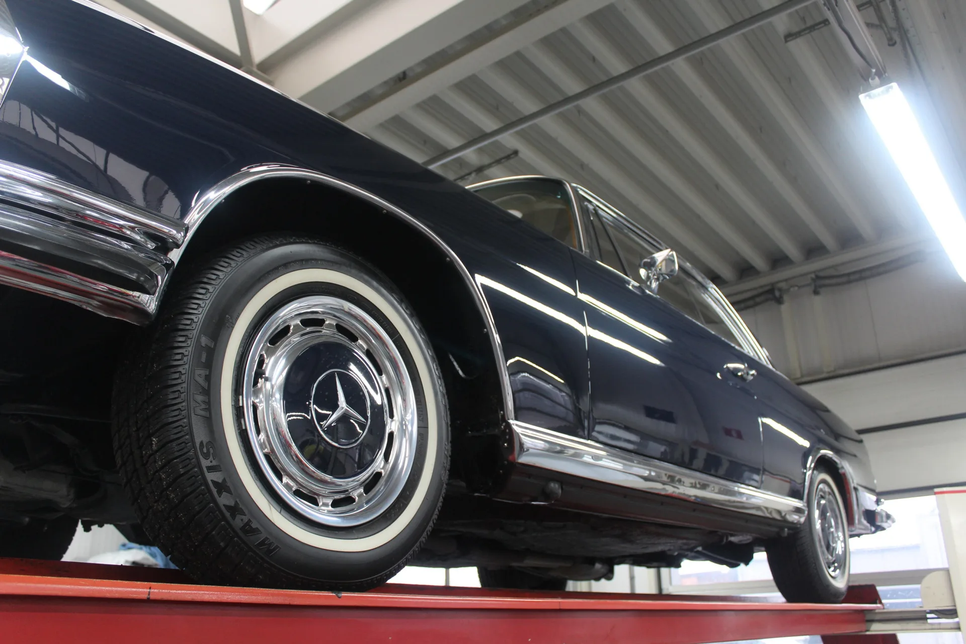 1970 Mercedes-Benz 280 SE 3.5 Coupé Flachkühler, 9/30