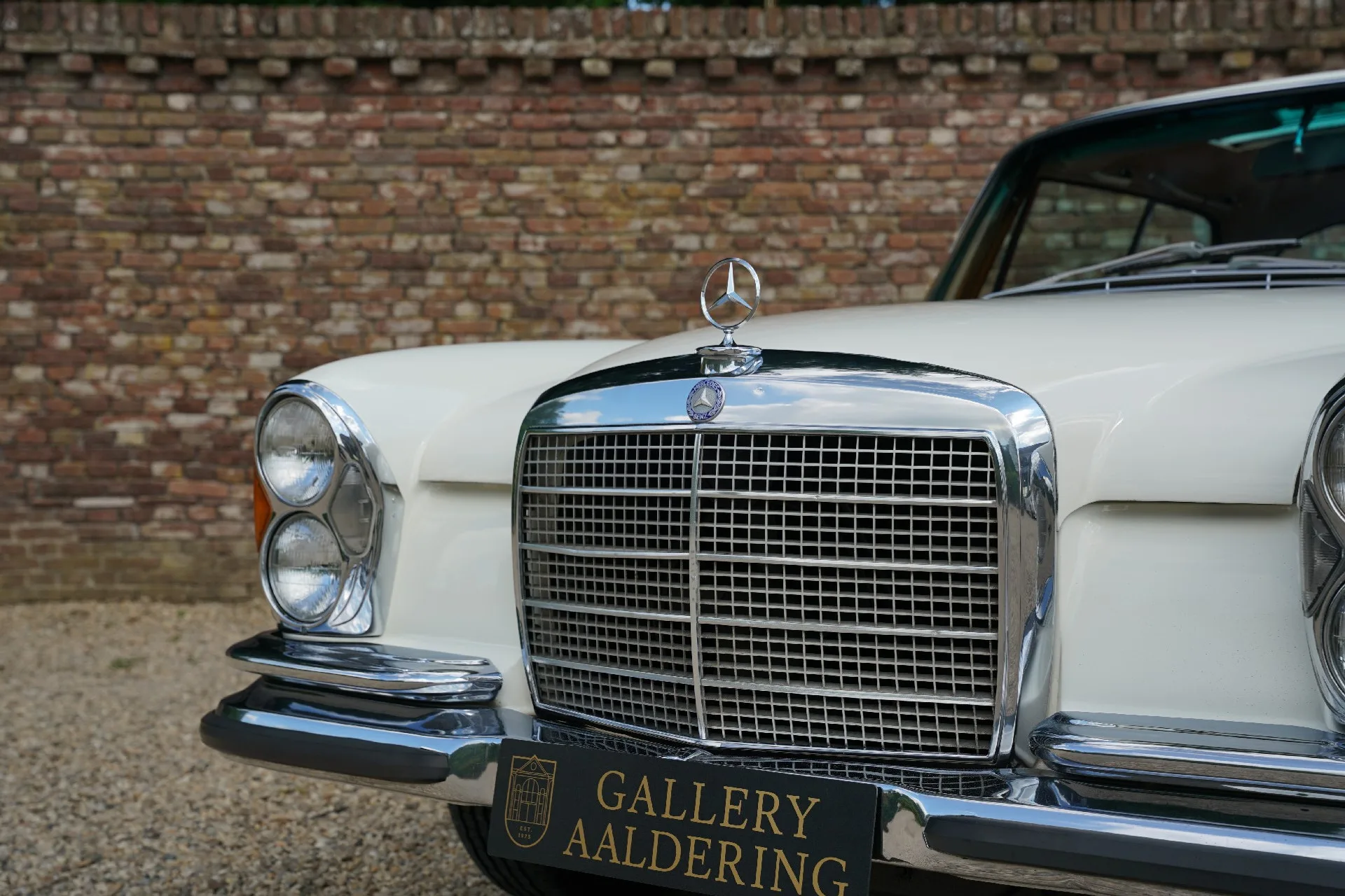 1970 Mercedes-Benz 280 SE 3.5 Coupé, 9/30