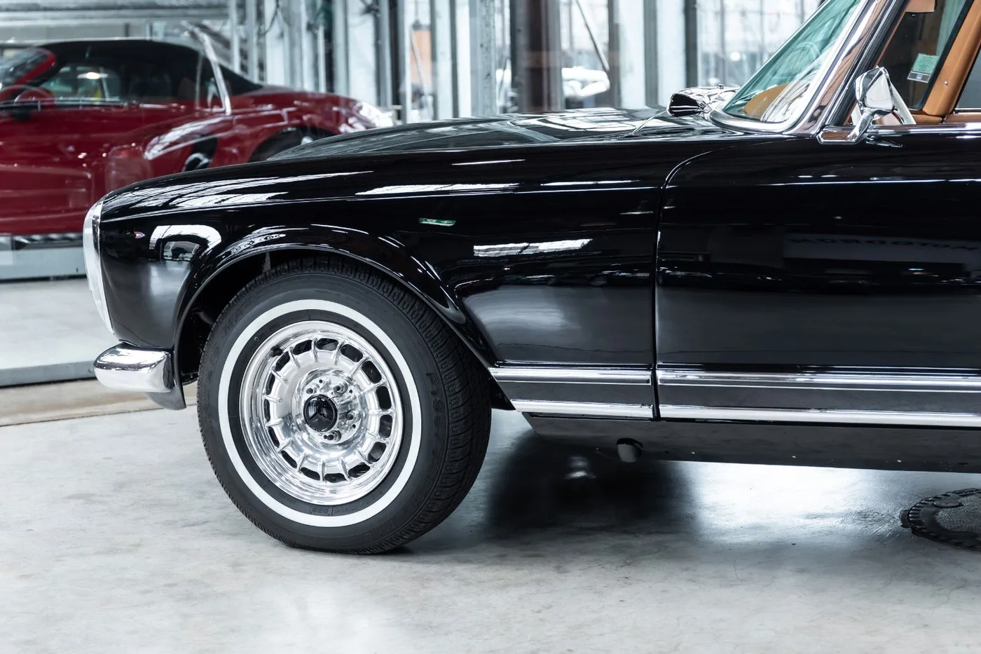 1970 Mercedes-Benz 280 SL Pagoda angeboten von einem Fachhändler in Neuss, Deutschland, Foto 6 von 10