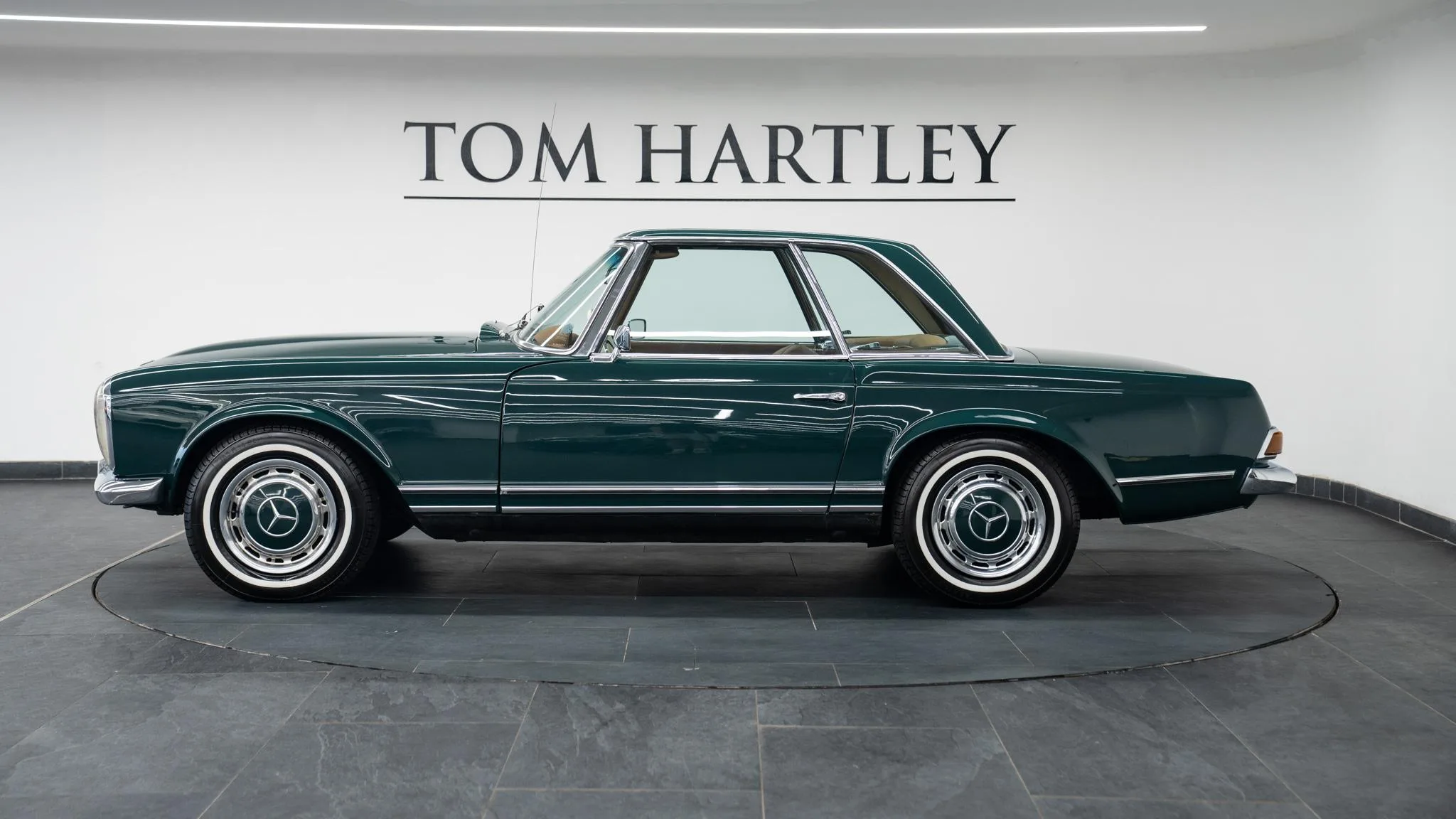 1970 Mercedes-Benz 280 SL Pagode Automatic, 4/30