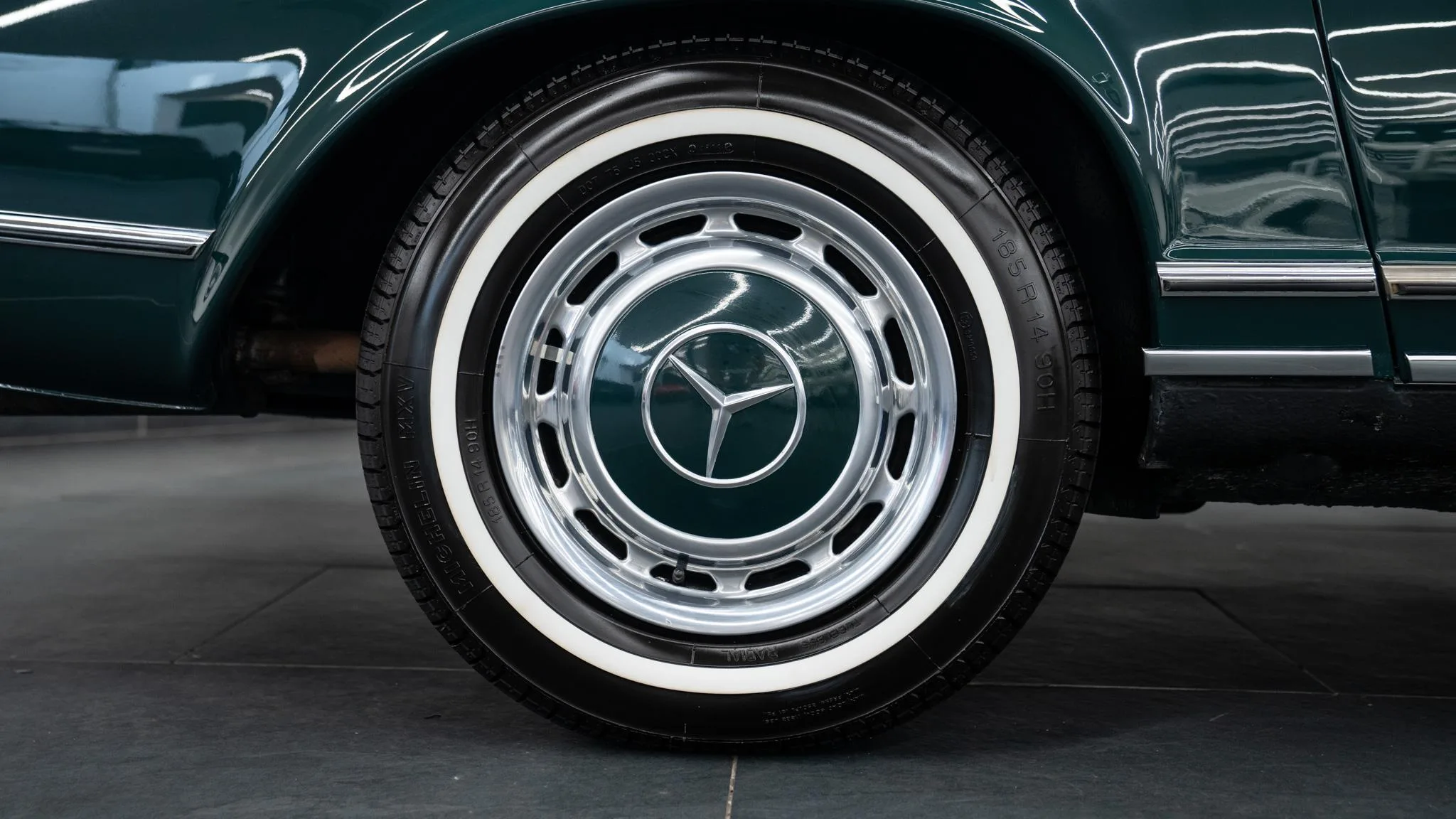 1970 Mercedes-Benz 280 SL Pagode Automatic, 17/30