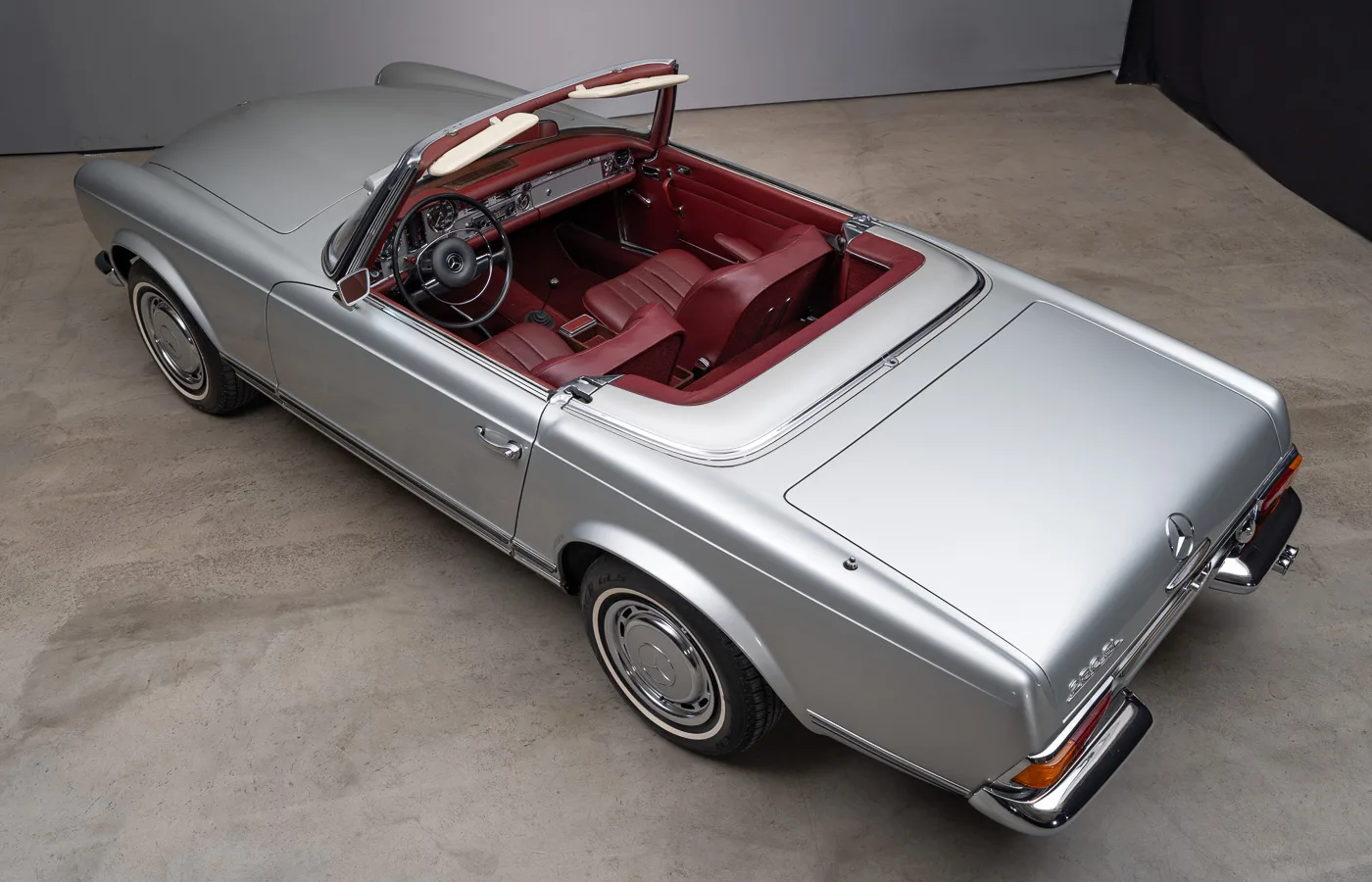 1970 Mercedes-Benz 280 SL, 19/30