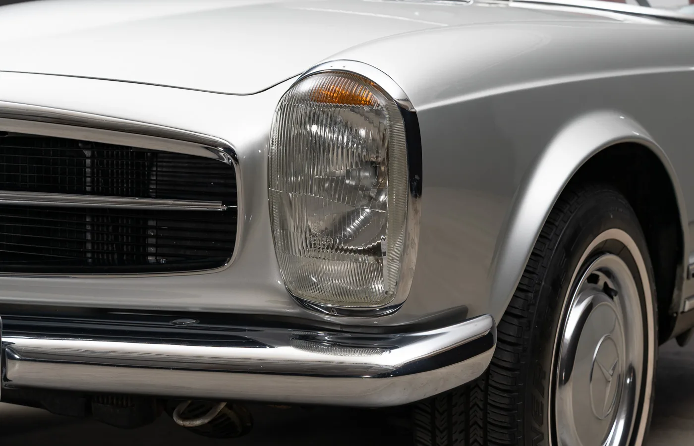 1970 Mercedes-Benz 280 SL, 25/30