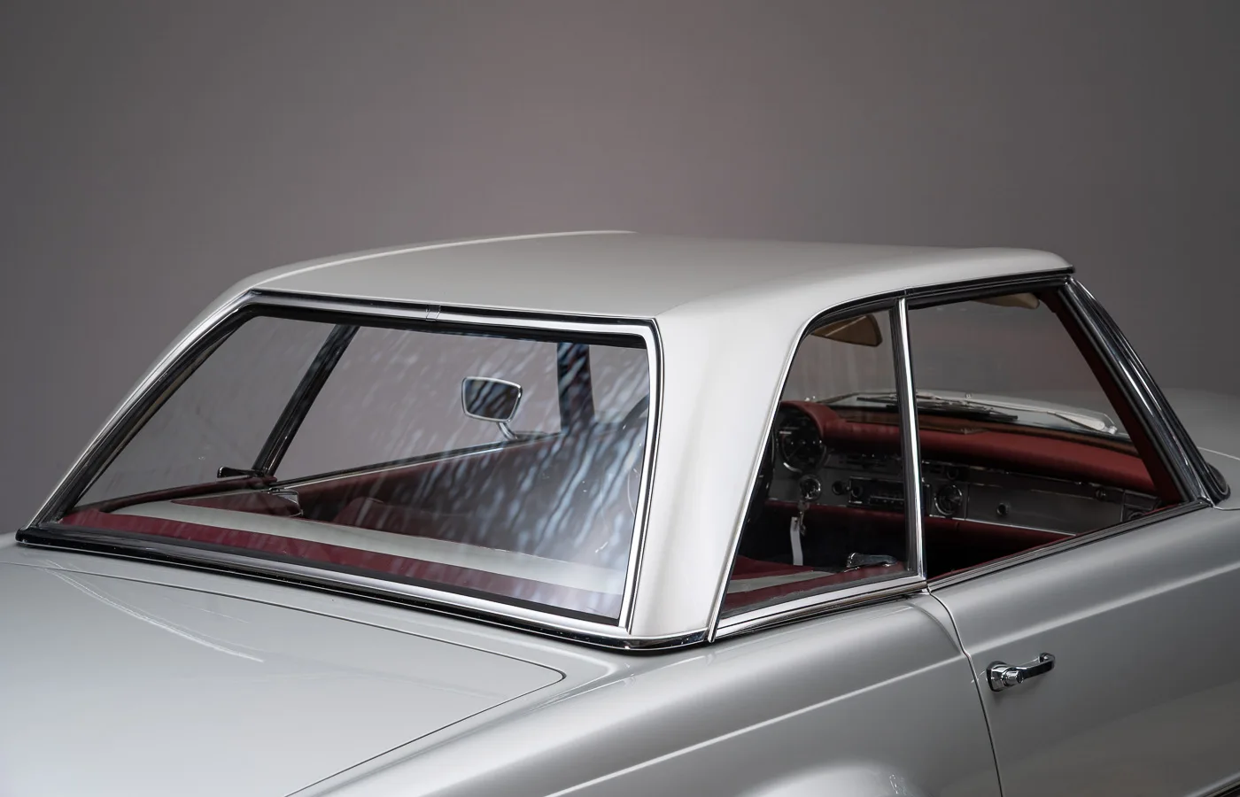 1970 Mercedes-Benz 280 SL, 28/30