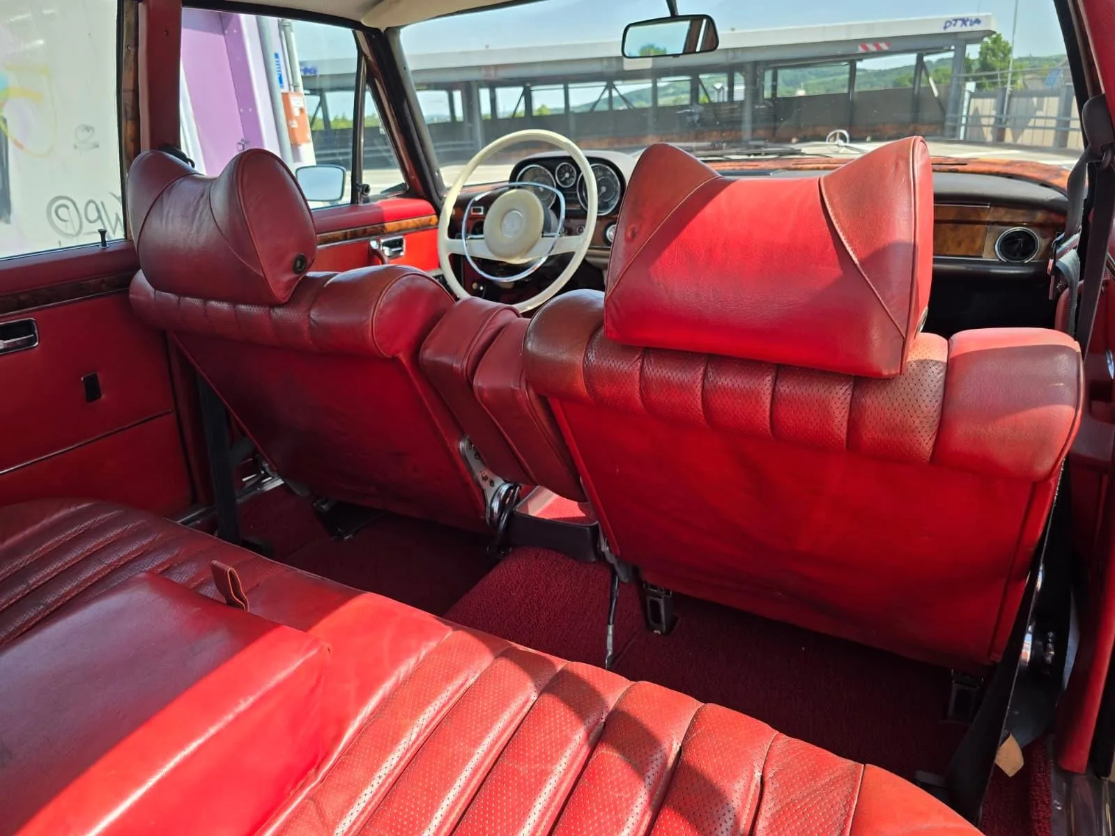 1970 Mercedes-Benz 300 SEL 6.3, 29/30