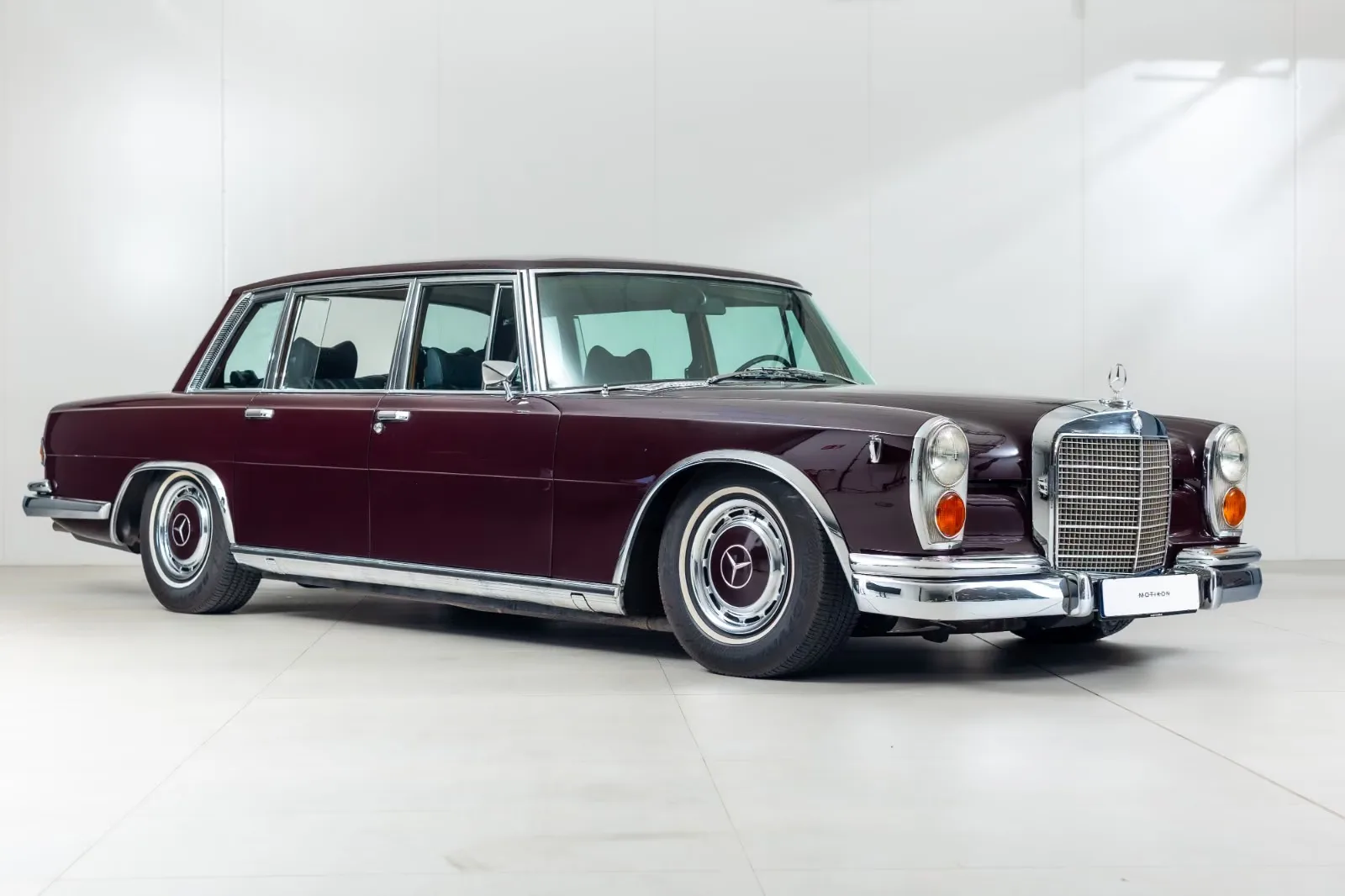 1970 Mercedes-Benz 600 offered by a specialist dealer in Uppsala, Sweden, main photo