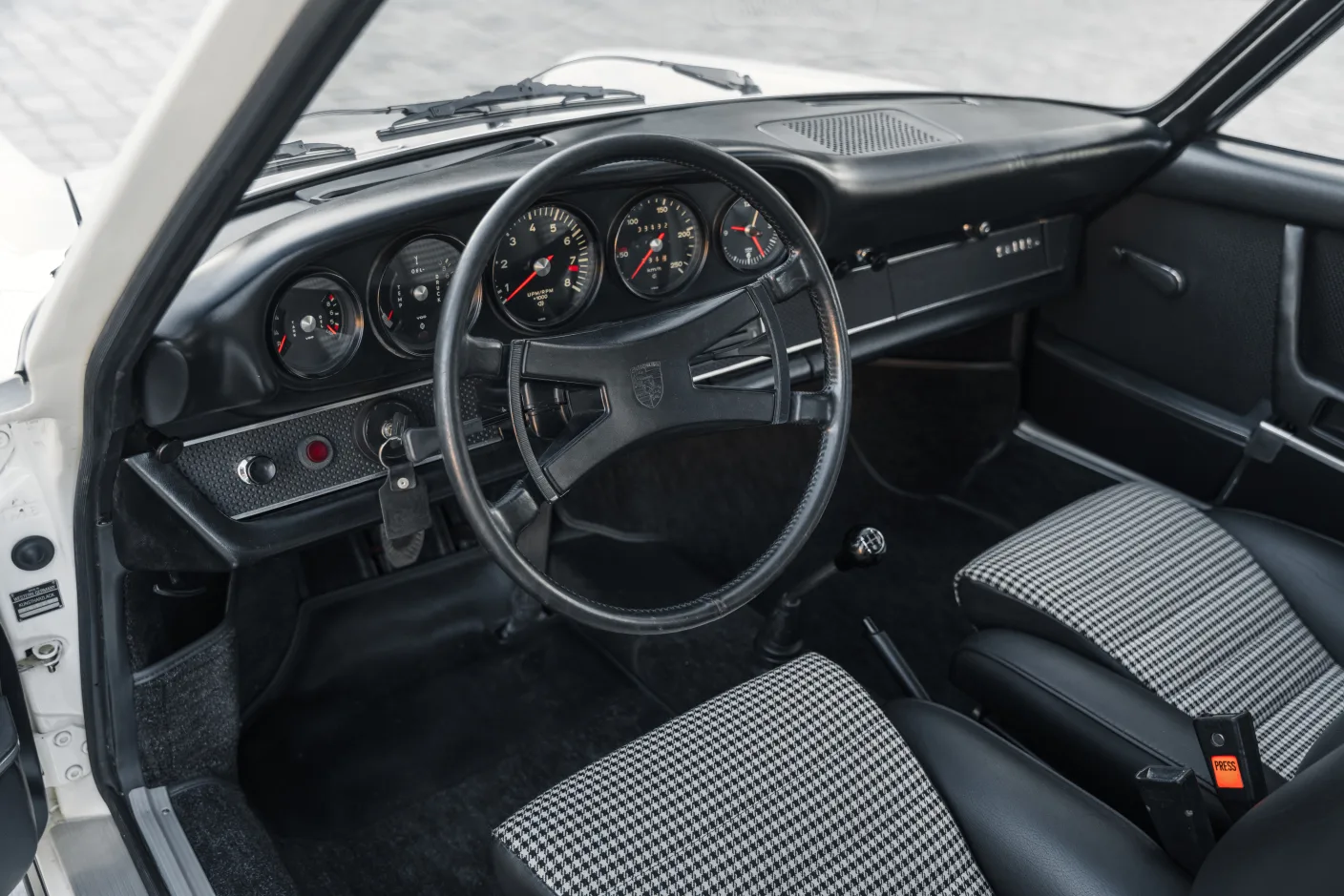 1970 Porsche 911 S 2.2 Coupé, 7/30