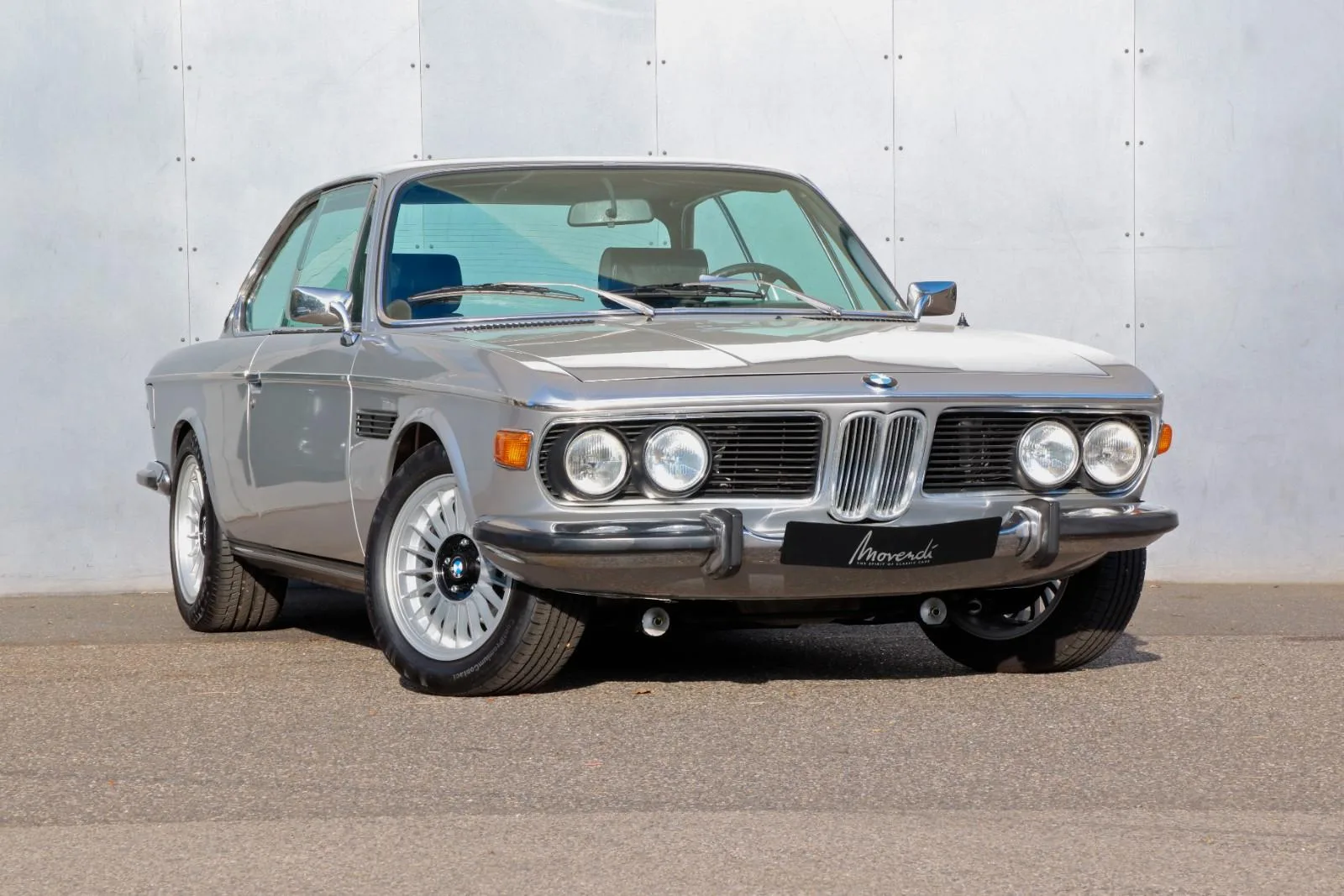 1971 BMW 3.0 CSi offered by a specialist dealer in Düsseldorf, Germany, main photo