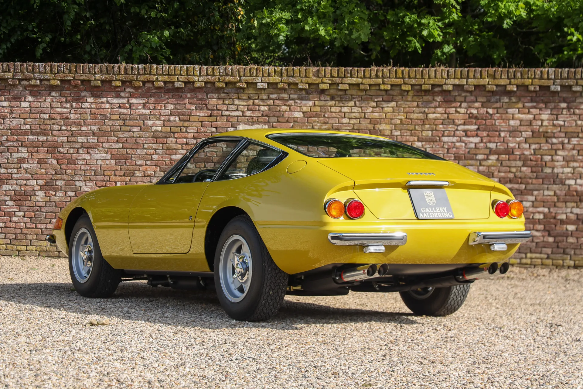 1971 Ferrari 365 GTB/4 Daytona, 2/30