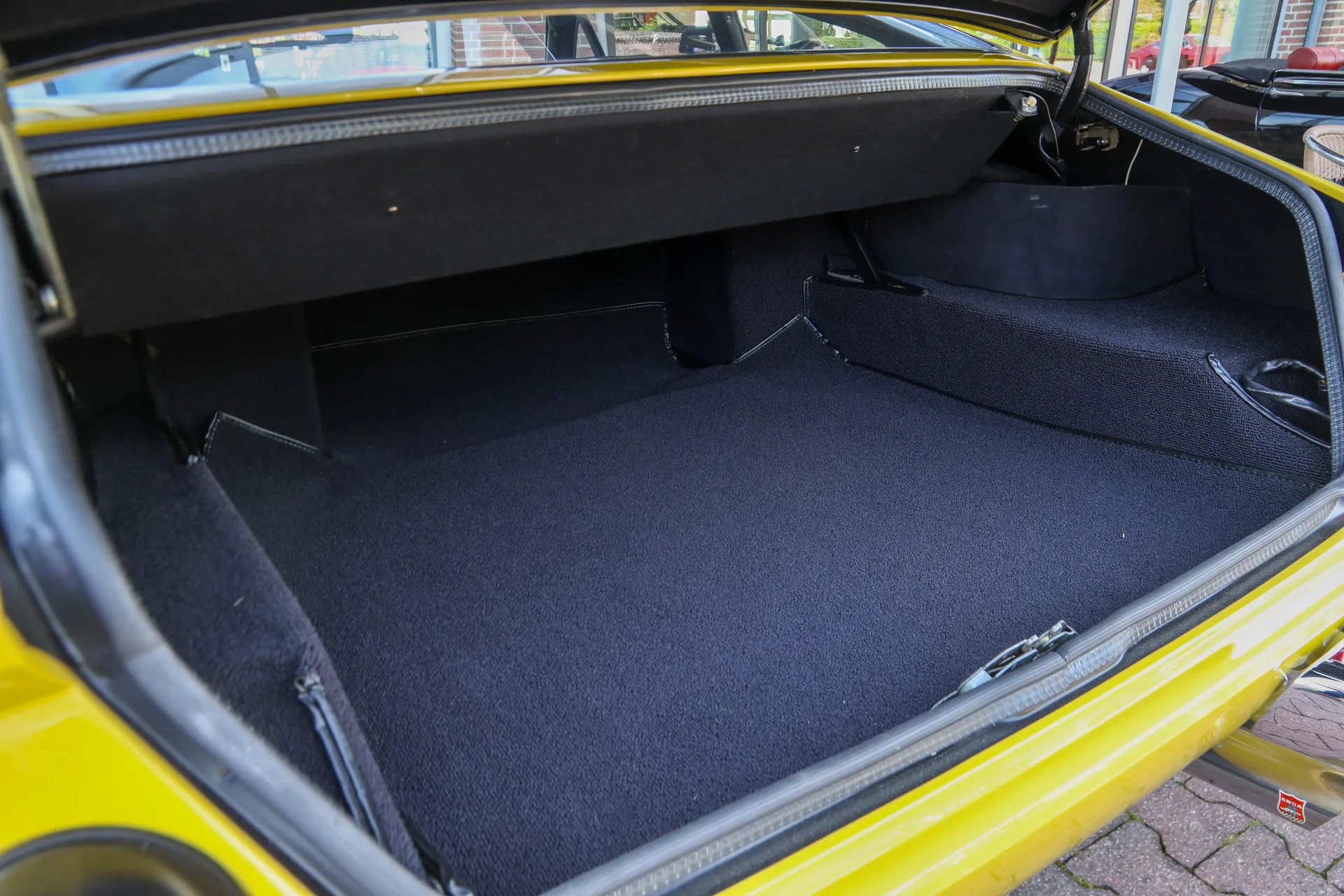1971 Ferrari 365 GTB/4 Daytona, 29/30