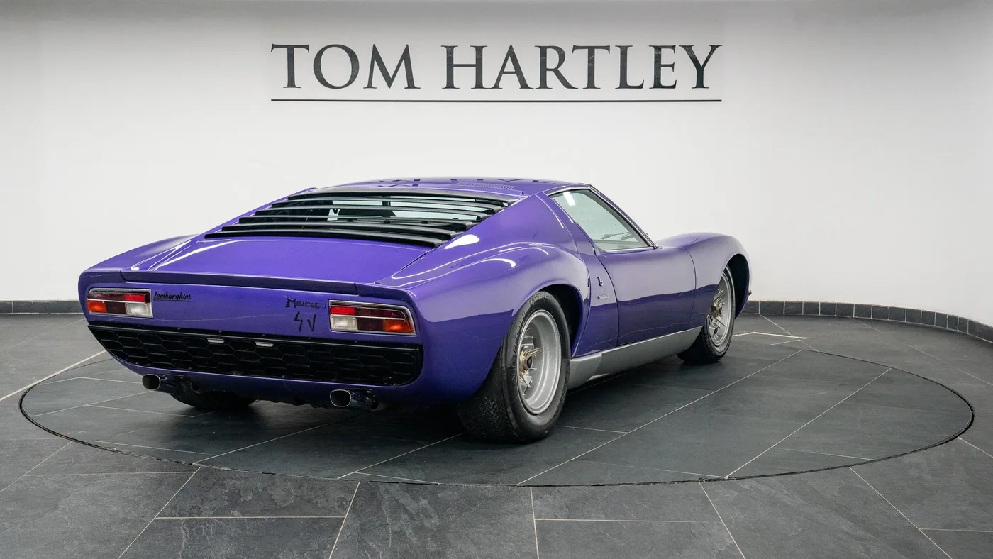 1971 Lamborghini Miura S SV specification offered by a specialist dealer in Swadlincote, United Kingdom, photo 12 of 15