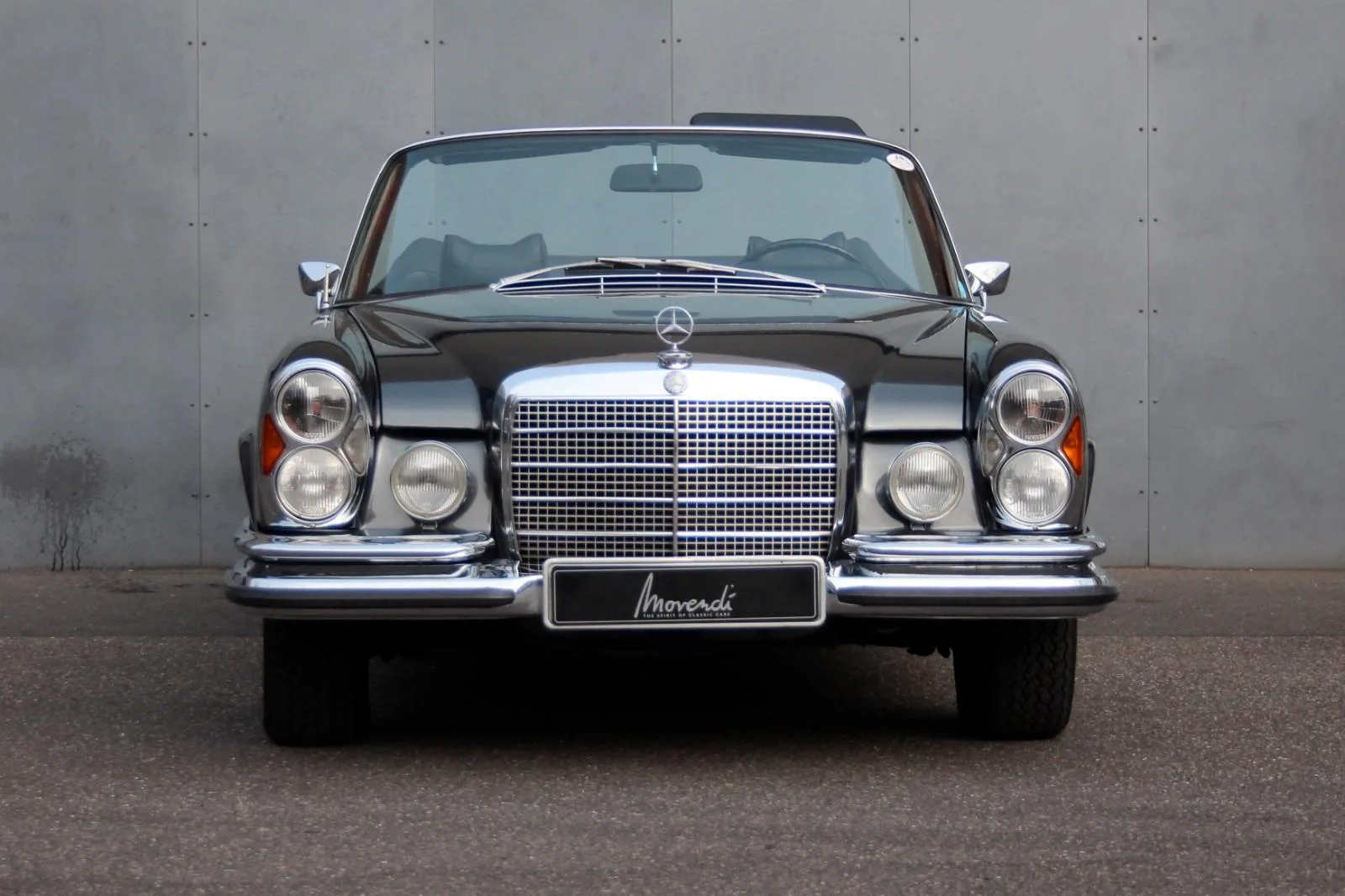 1971 Mercedes-Benz 280 SE 3.5 Cabriolet, 5/25