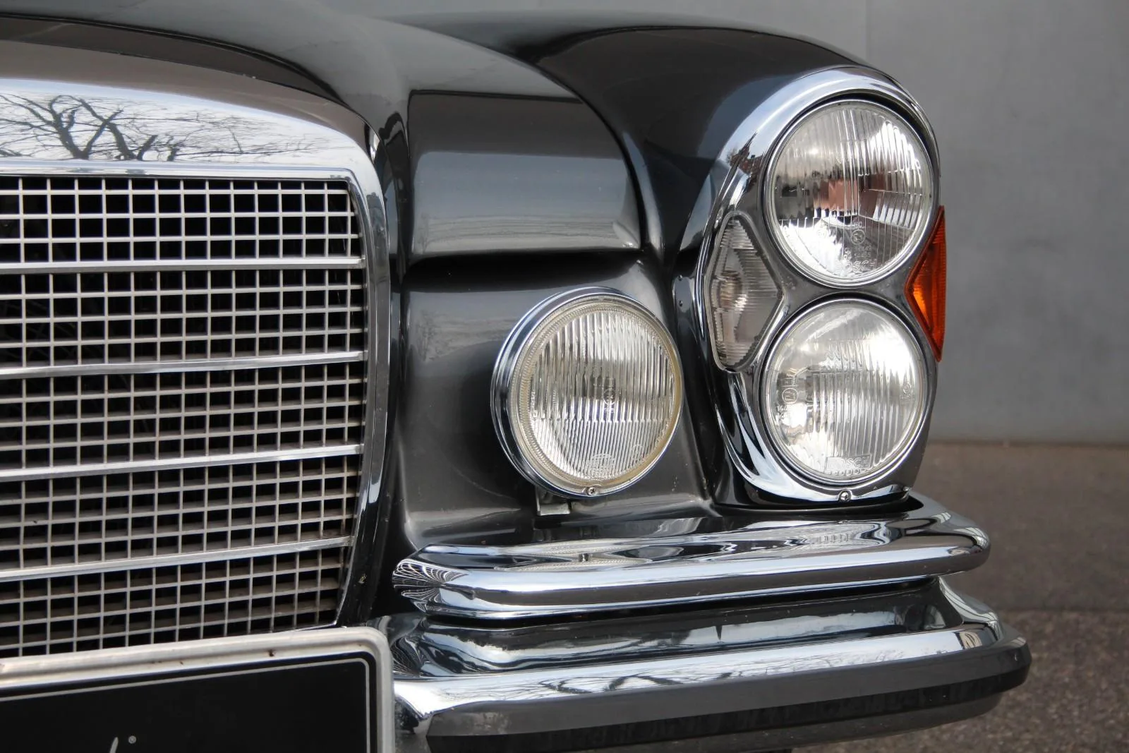 1971 Mercedes-Benz 280 SE 3.5 Cabriolet, 13/25