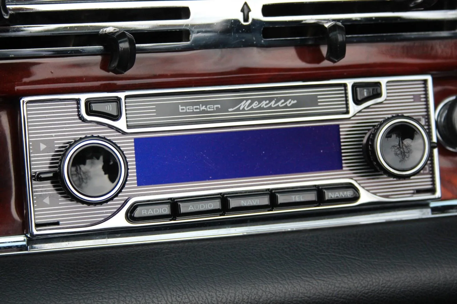 1971 Mercedes-Benz 280 SE 3.5 Cabriolet, 22/25