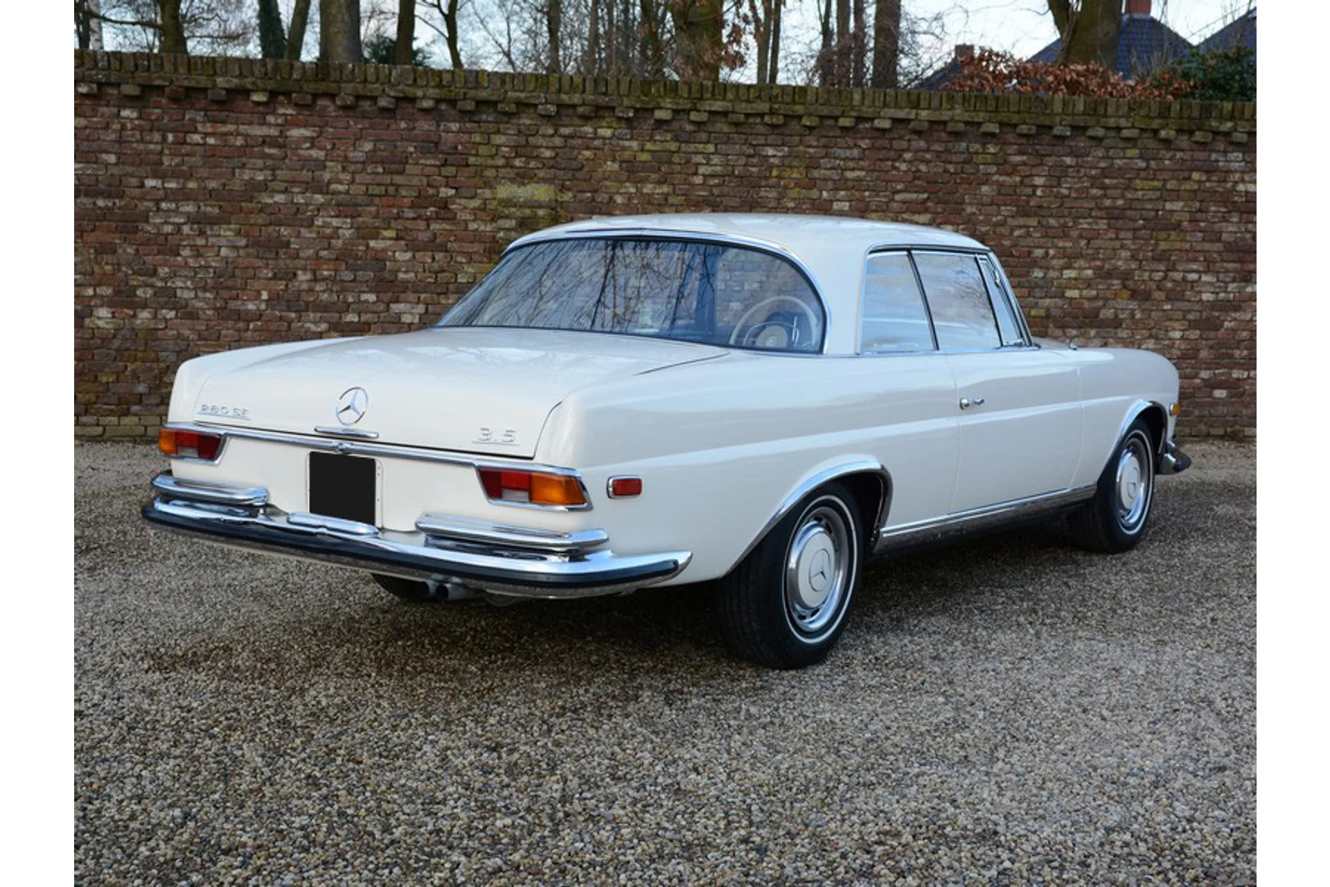 1971 Mercedes-Benz 280 SE 3.5 Coupé, 2/30