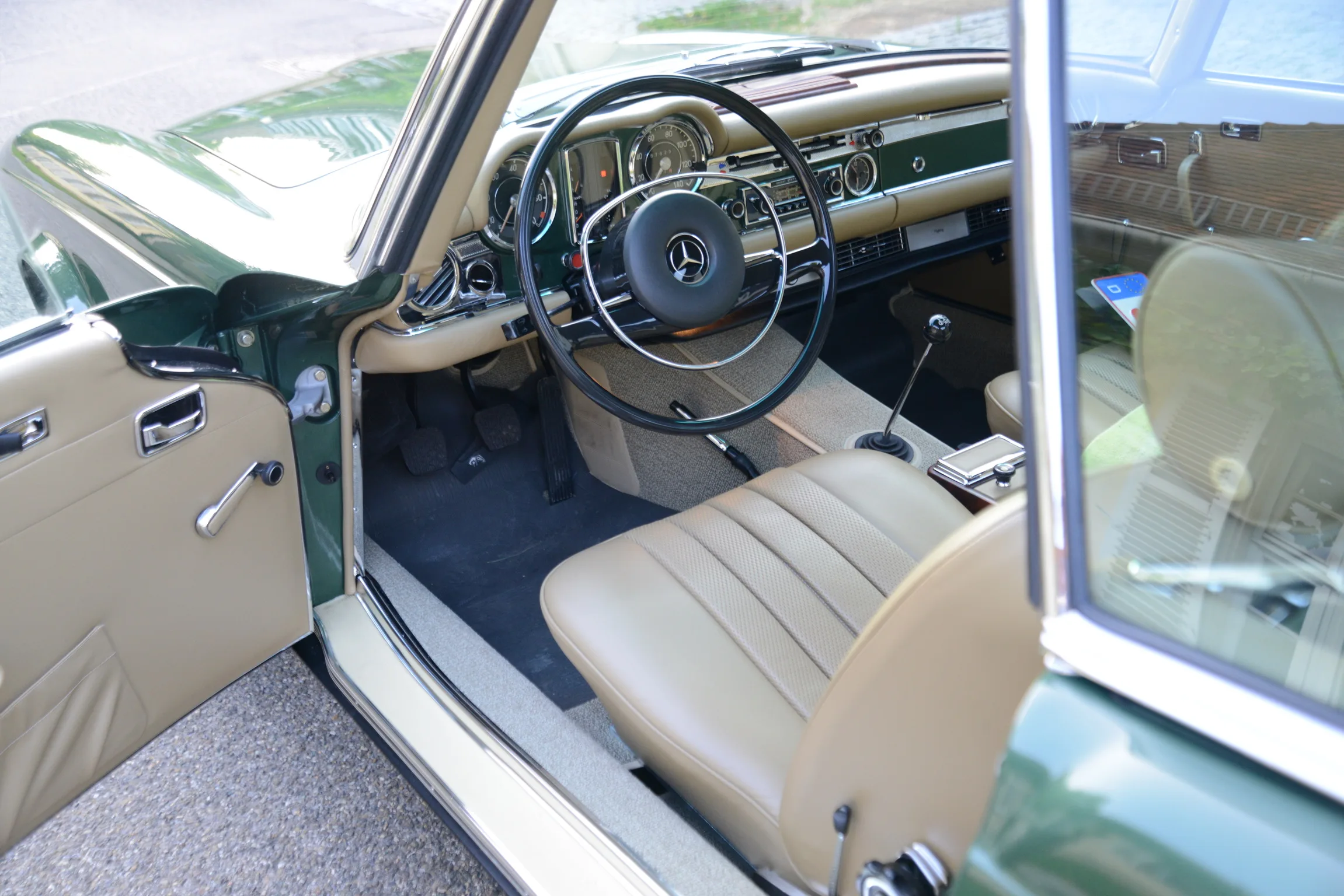 1971 Mercedes-Benz 280 SL, 6/12