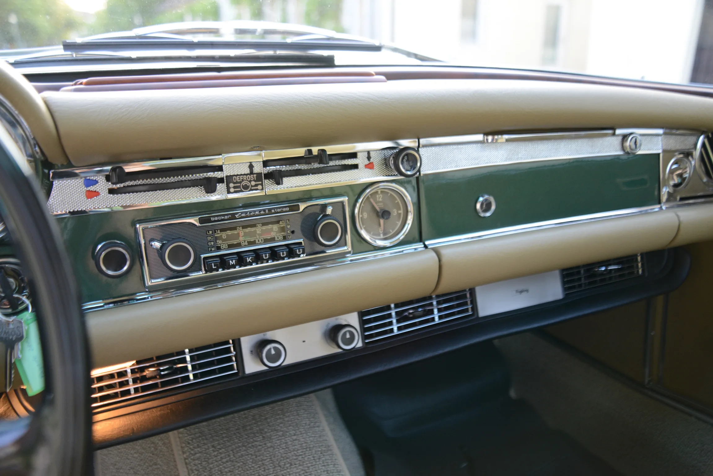 1971 Mercedes-Benz 280 SL, 8/12