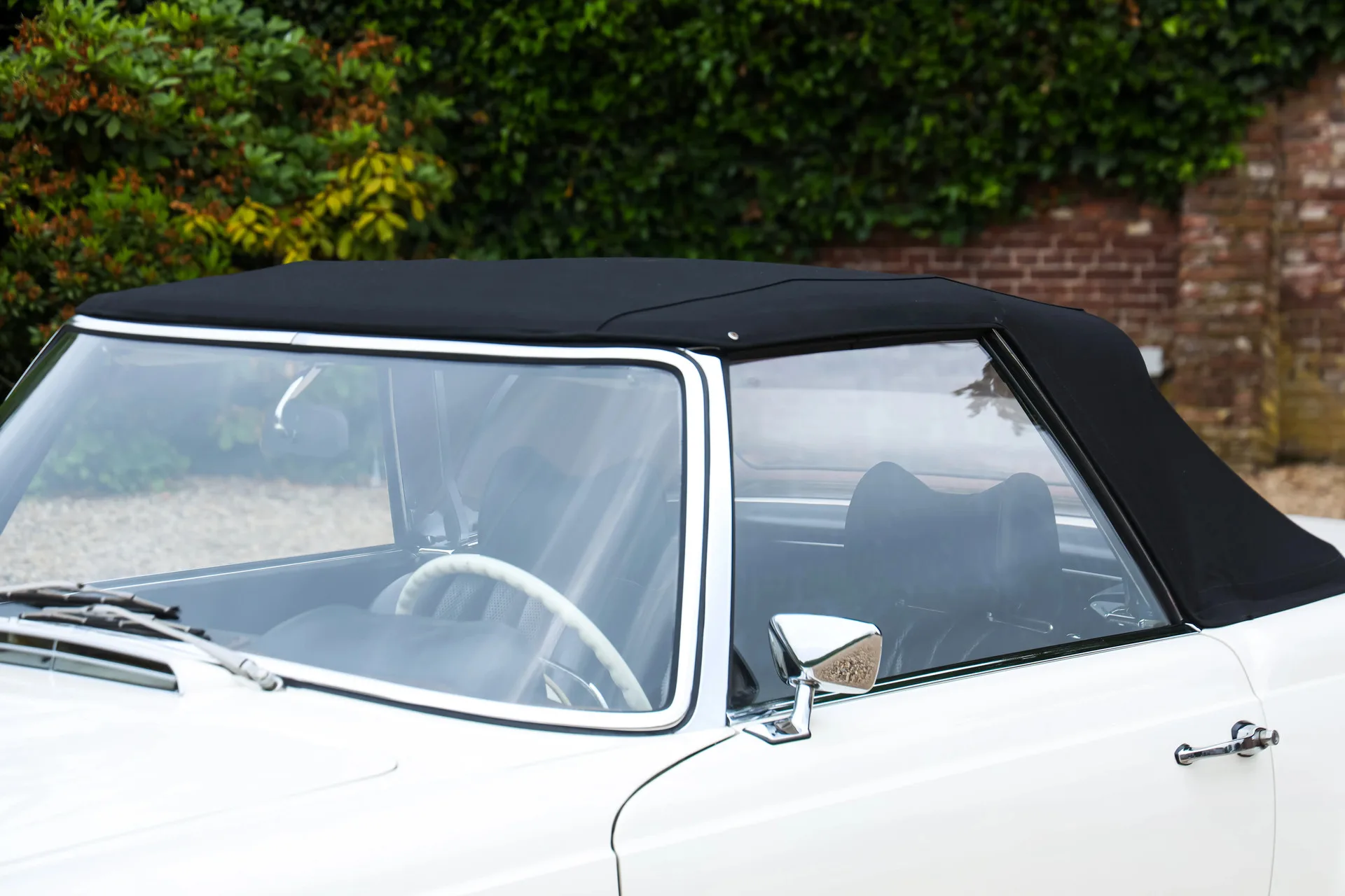 1971 Mercedes-Benz 280 SL, 17/30