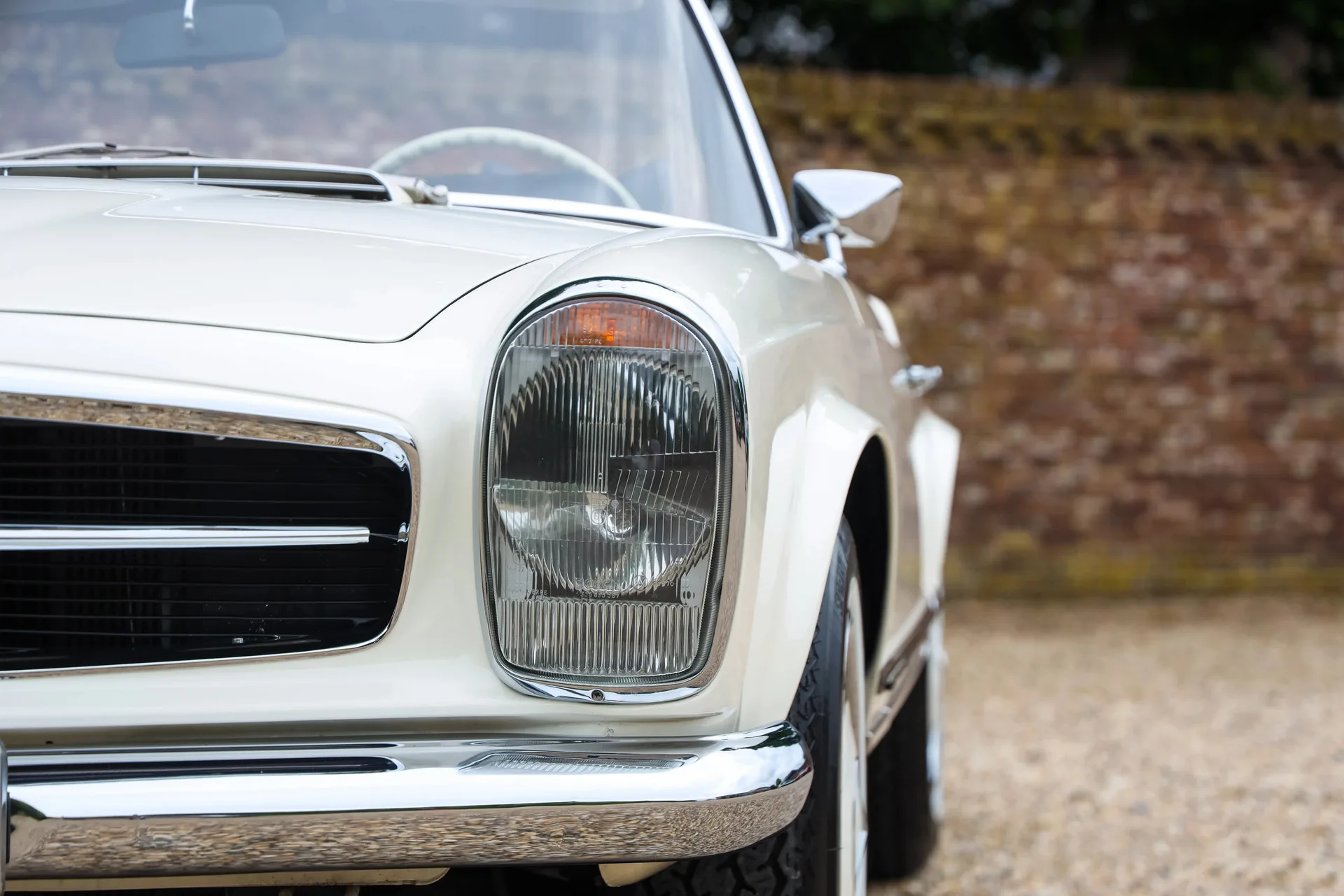 1971 Mercedes-Benz 280 SL, 26/30