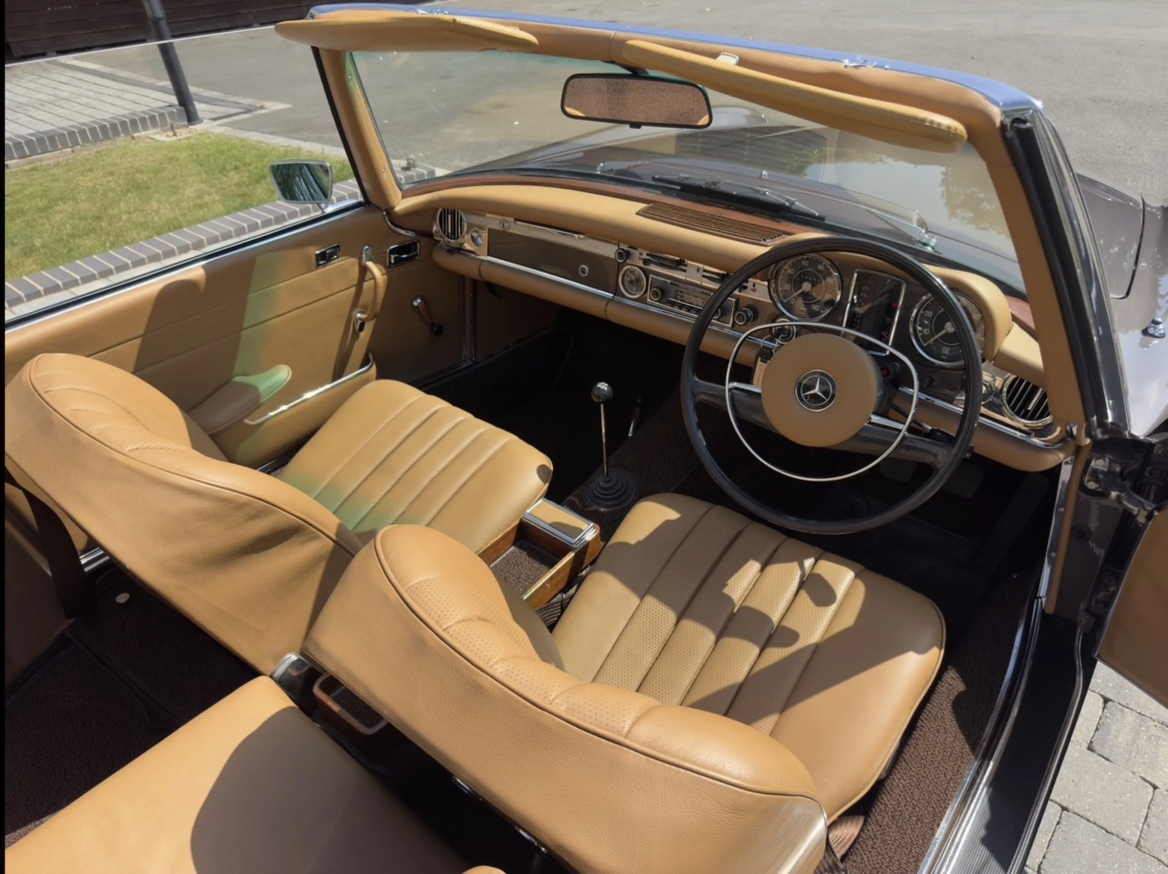 1971 Mercedes-Benz 280 SL, 19/30