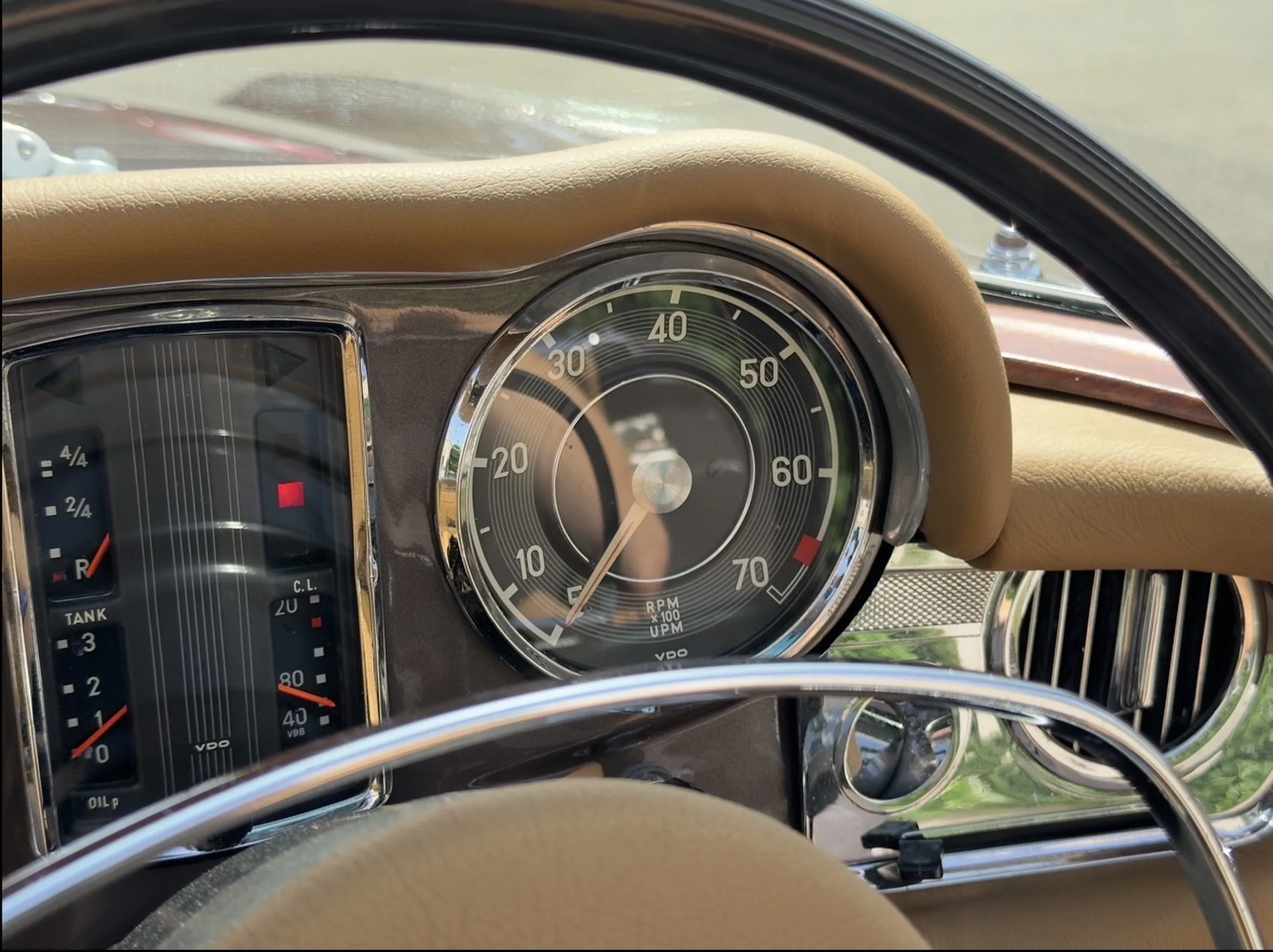 1971 Mercedes-Benz 280 SL, 22/30