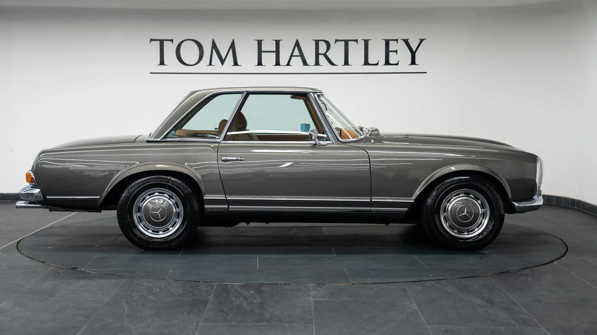 1971 Mercedes-Benz 280 SL Pagode Automatic, 8/23