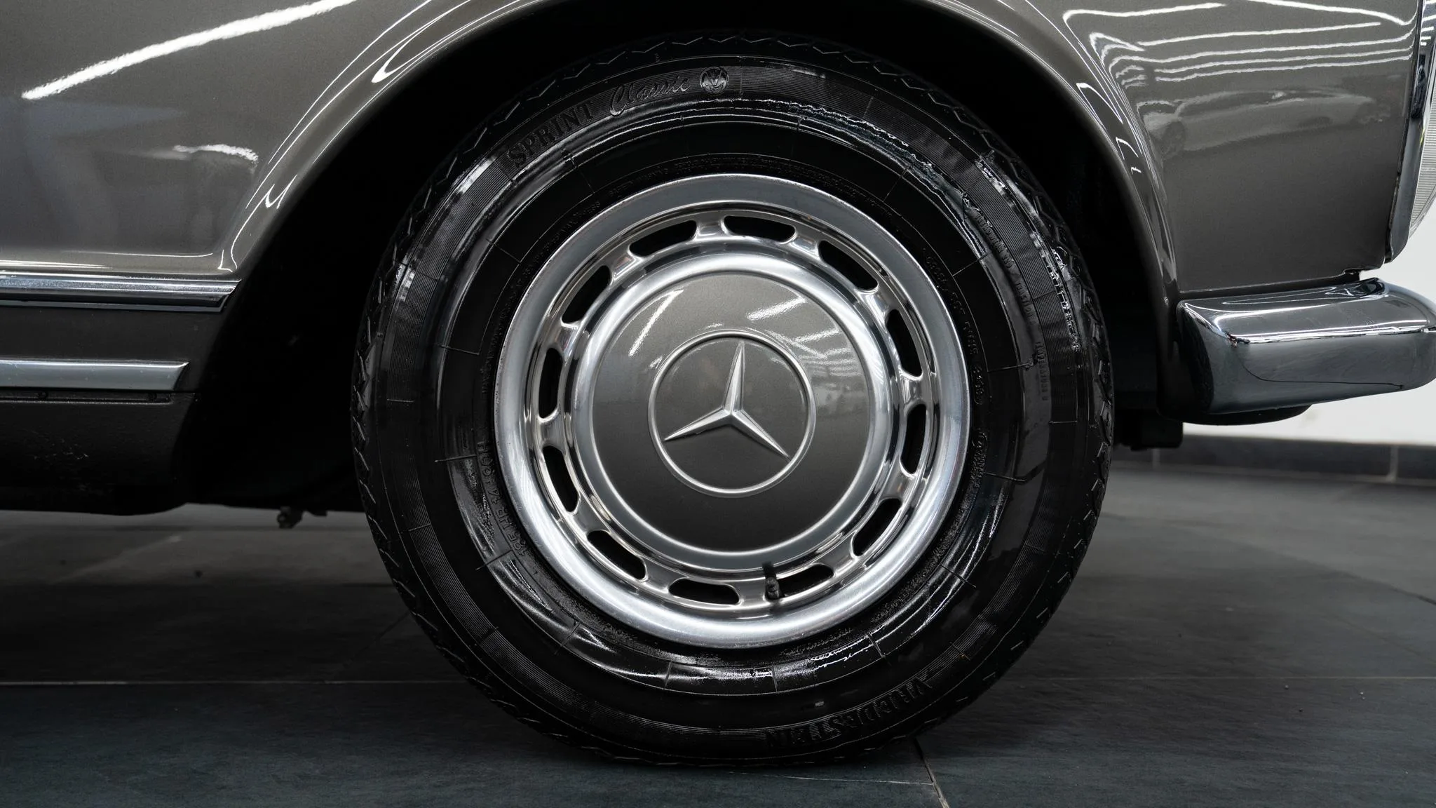 1971 Mercedes-Benz 280 SL Pagode Automatic, 11/23