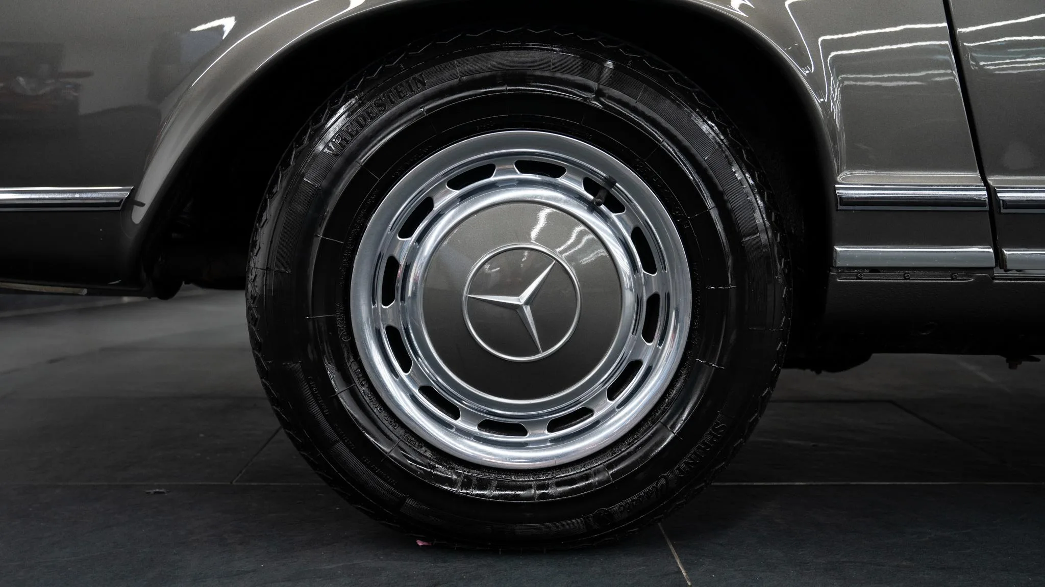 1971 Mercedes-Benz 280 SL Pagode Automatic, 12/23