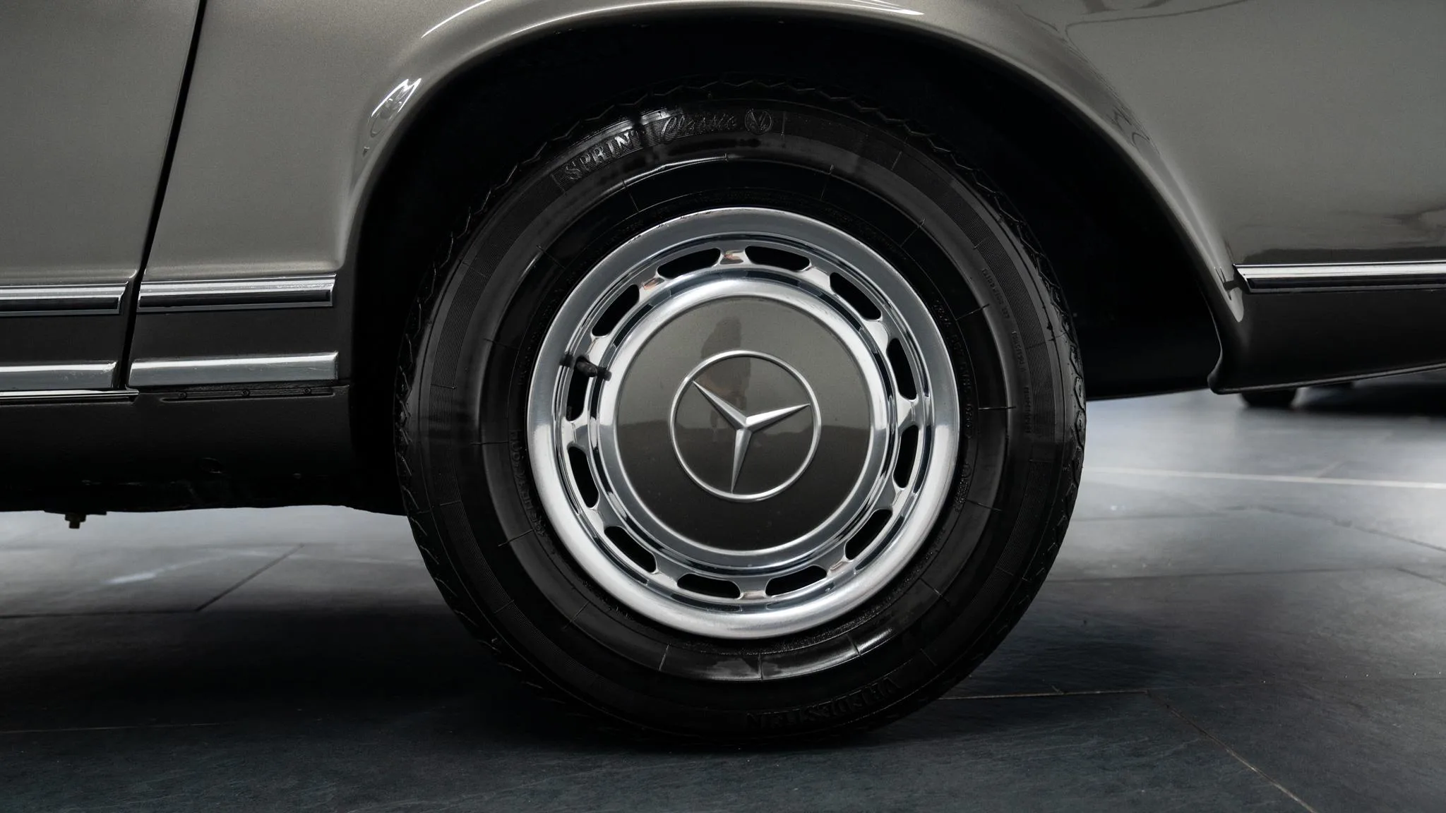 1971 Mercedes-Benz 280 SL Pagode Automatic, 16/23