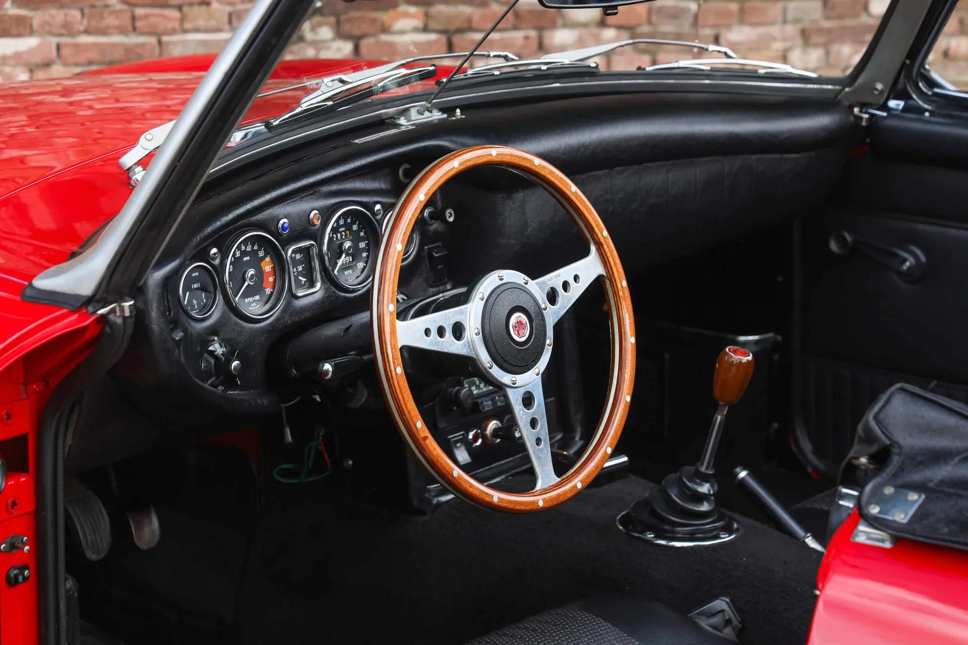 1971 MG MGB Roadster Mk II, 3/30