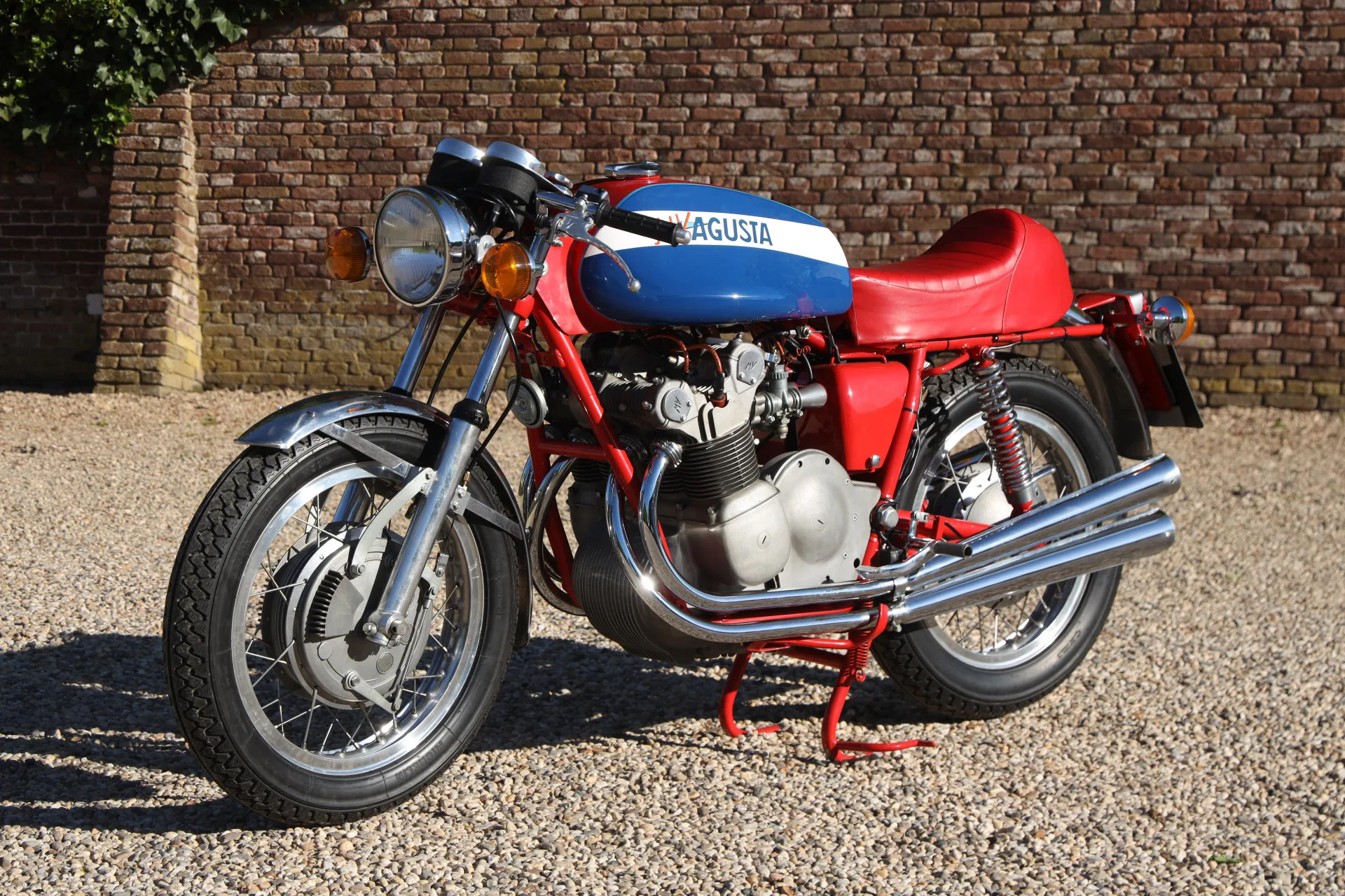 1971 MV Agusta 750 S offered by a specialist dealer in Brummen, Netherlands, main photo