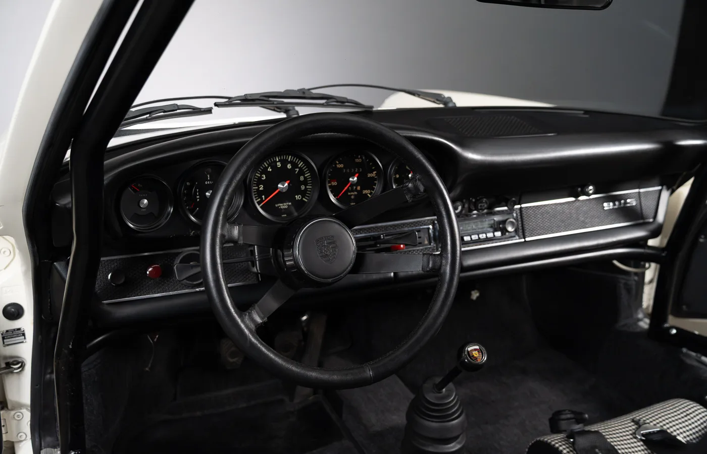 1971 Porsche 911 T 2.2 Outlaw 3.4, 14/26