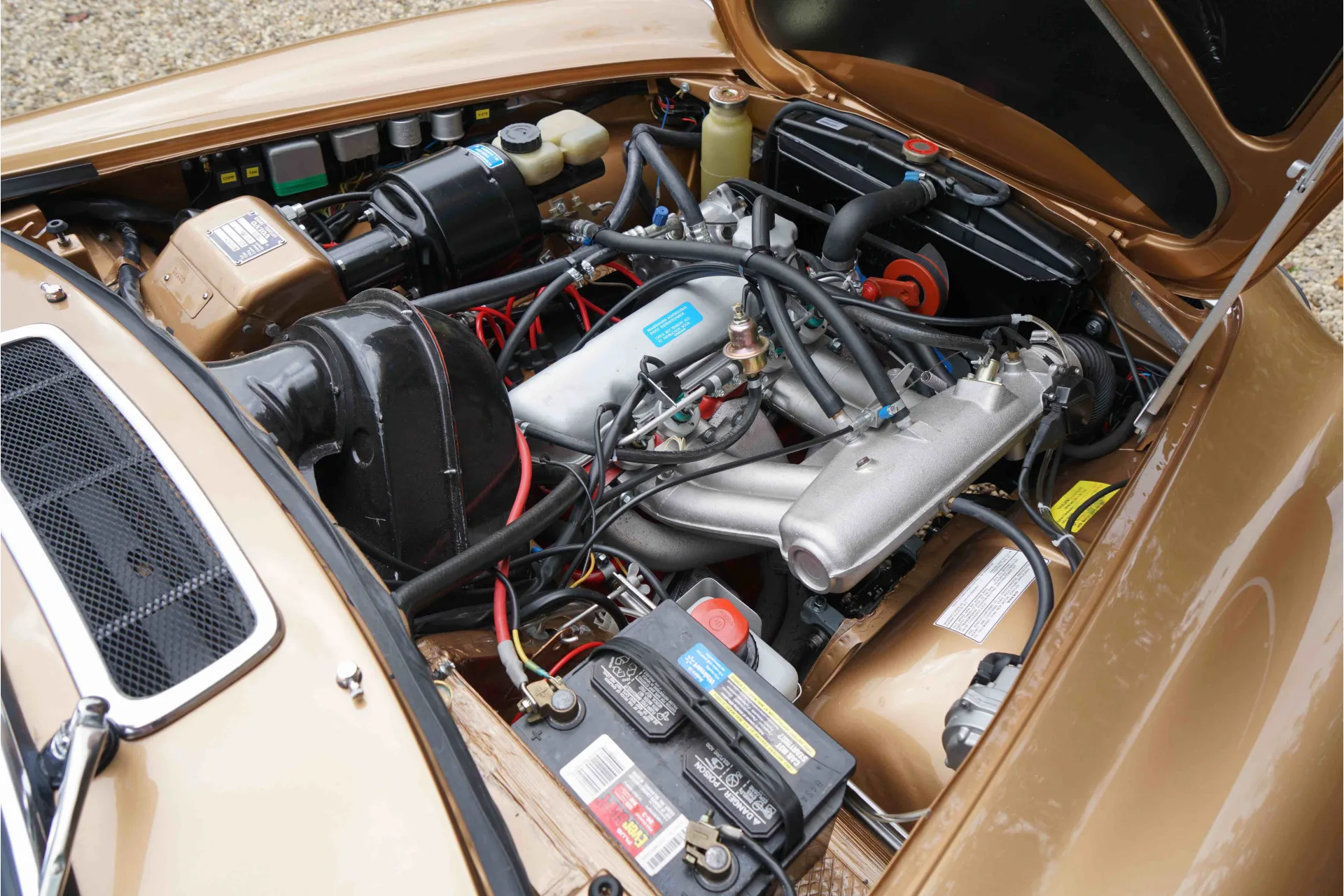 1971 Volvo P1800E, 10/30