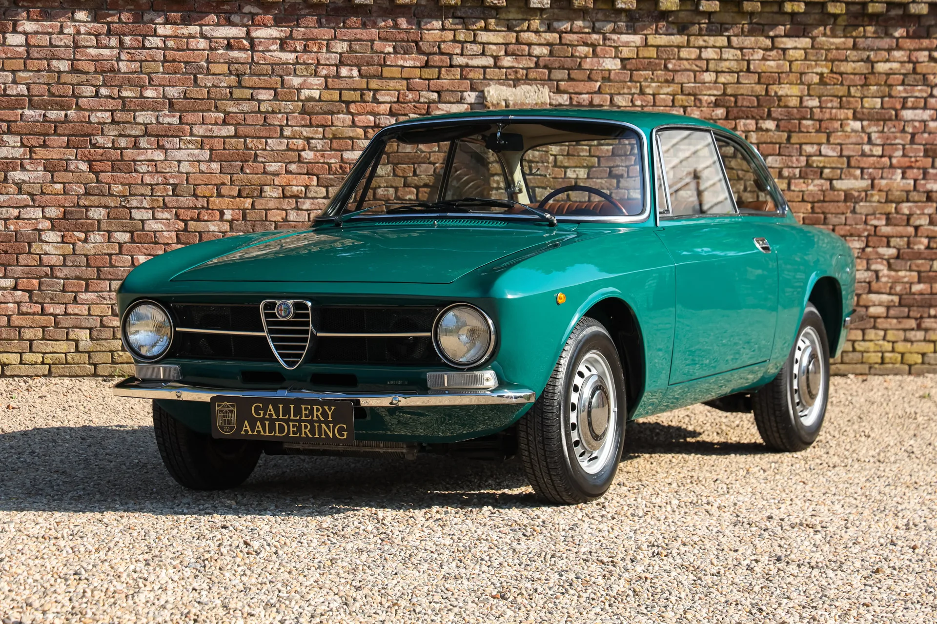 1972 Alfa Romeo GT 1300 Junior Bertone offered by a specialist dealer in Brummen, Netherlands, main photo