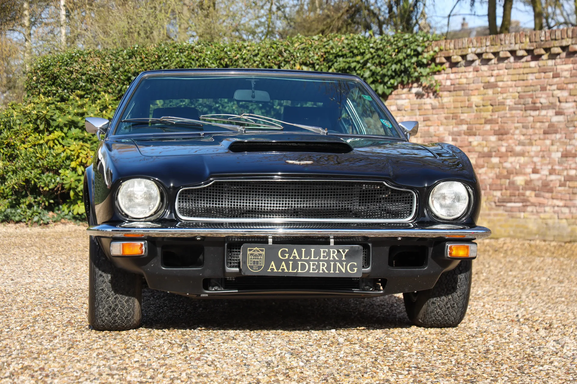 1972 Aston Martin V8 Series 2, 26/30